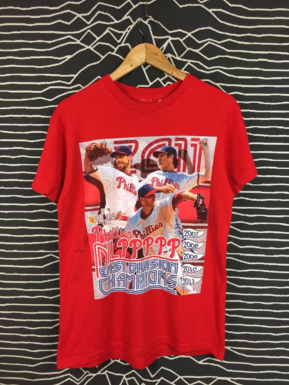 MLB × Sports Specialties × Vintage Philadelphia Phillies 2011 East Division Champions MLB Tee Size US M / EU 48-50 / 2 - 1 Thumbnail