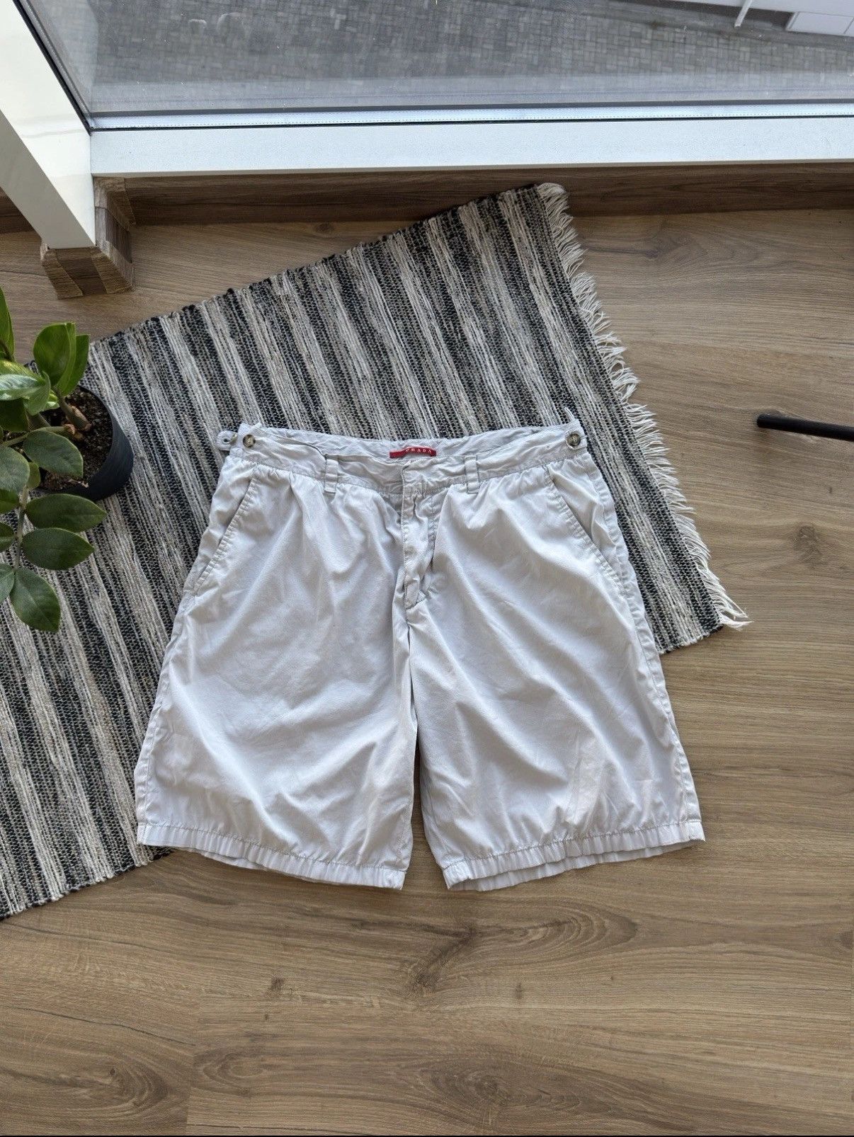 Prada Vintage Nylon Cargo 90s White Shorts Size 50 ( M ) Men