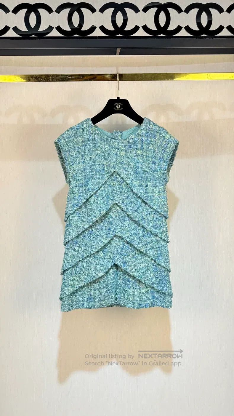 Chanel Chanel Waterfall series grass cakes with coats on both sid Size XXS / US 00 / IT 34 - 1 Thumbnail