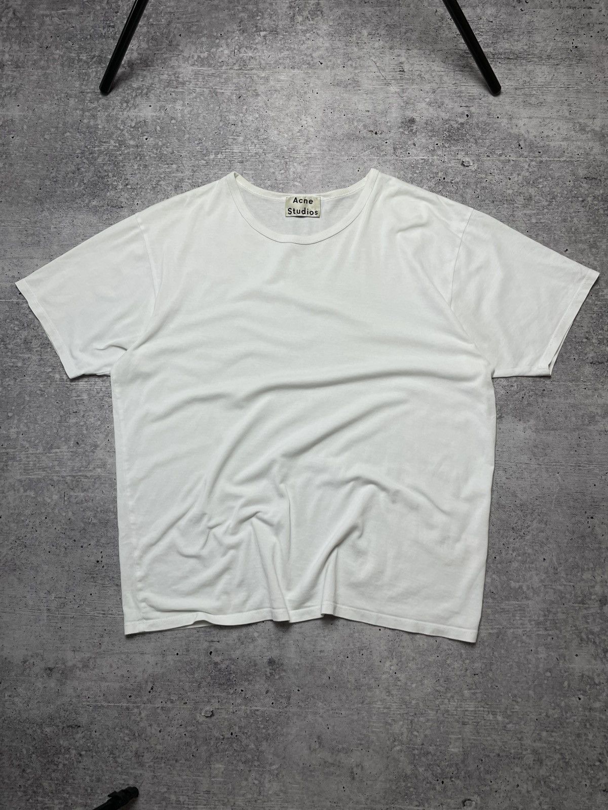 Acne Studios Acne Studios White Oversized T-Shirt Minimalist Luxury Tee Size US M / EU 48-50 / 2 - 2 Thumbnail