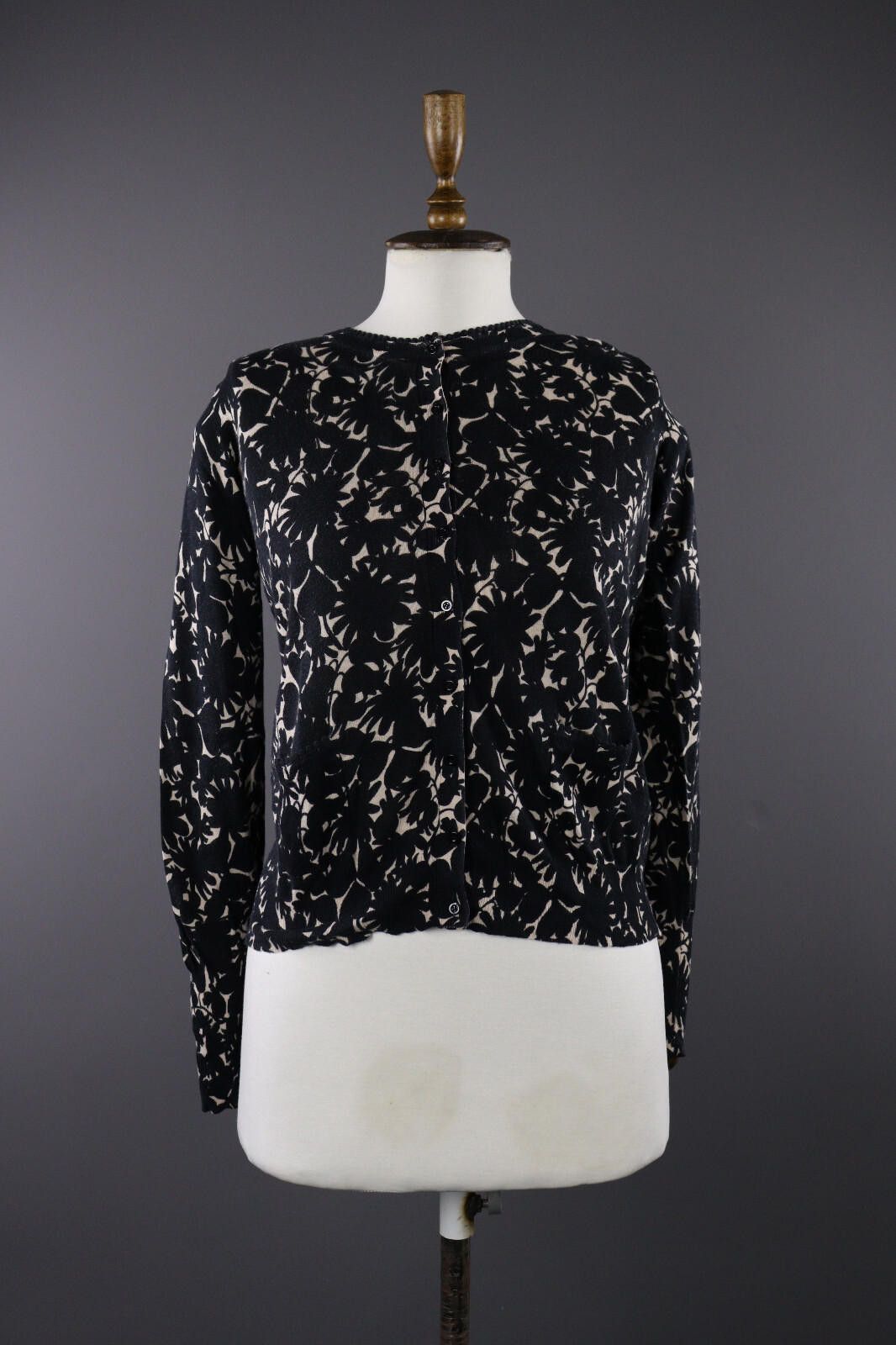 Escada Ladies Escada Sport Floral Casual Cardigan Sweater Size S Size S / US 4 / IT 40 - 1 Thumbnail