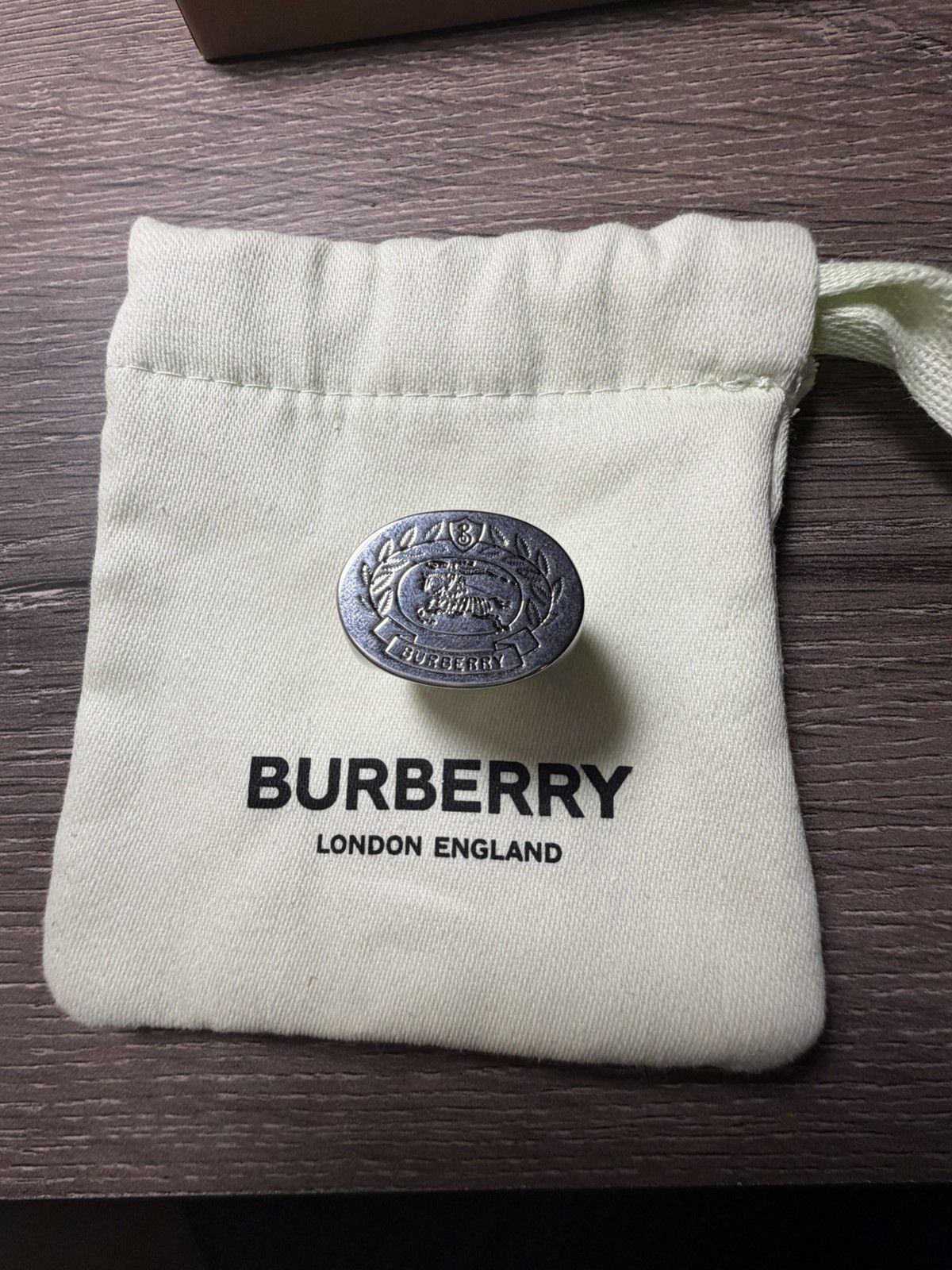 Burberry Burberry - Logo-Engraved Palladium-Plated Signet Ring Silver Size ONE SIZE - 5 Thumbnail