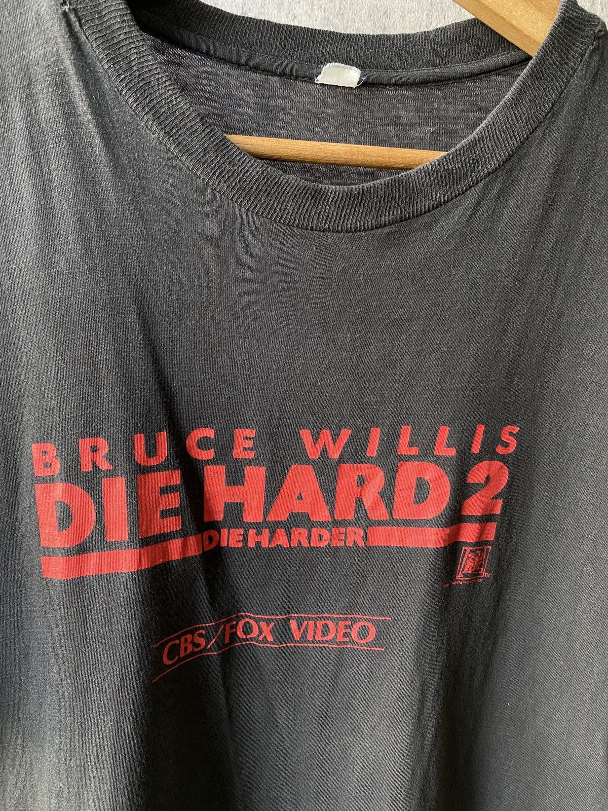 Fox Racing × Vintage Vintage 90’s Bruce Willis Die Hard 2 Promotion Movie Shirt Size US S / EU 44-46 / 1 - 5 Thumbnail