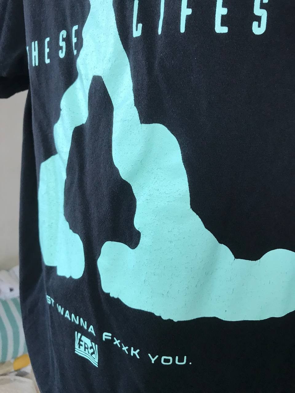 FR2 🔥 RARE X Files Sex Lifes FR2 Faded Washed T Shirt Humor Y2K Size US L / EU 52-54 / 3 - 12 Thumbnail