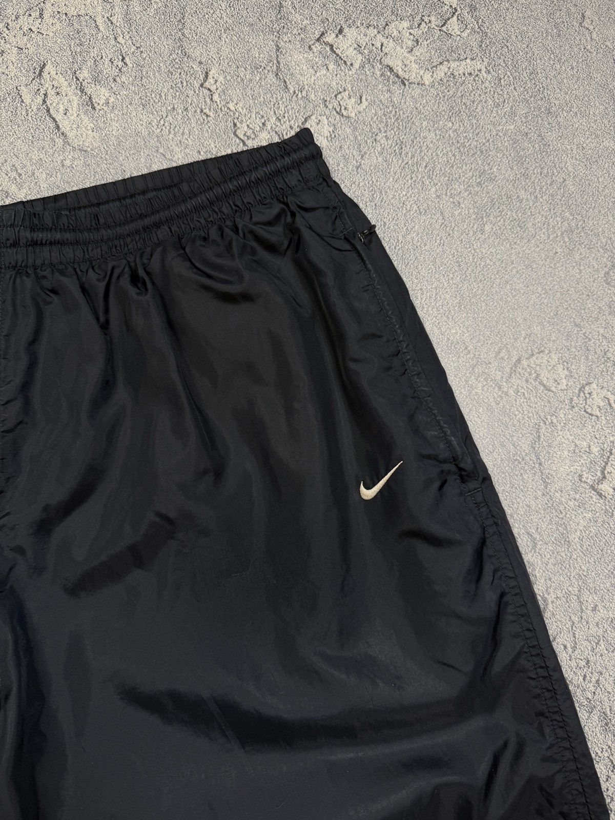 Nike Vintage Nike track pants black size xl baggy y2k Size US 36 / EU 52 - 2 Thumbnail