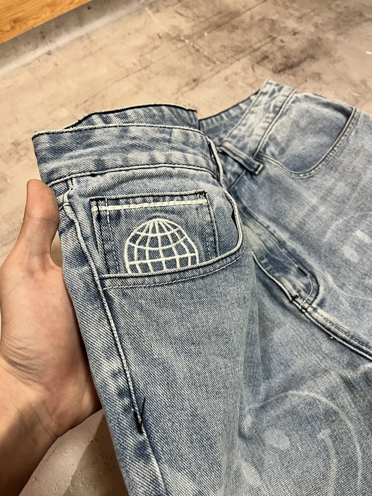 Designer Minus Two Denim Pants Smile Jeans Size US 33 - 4 Thumbnail