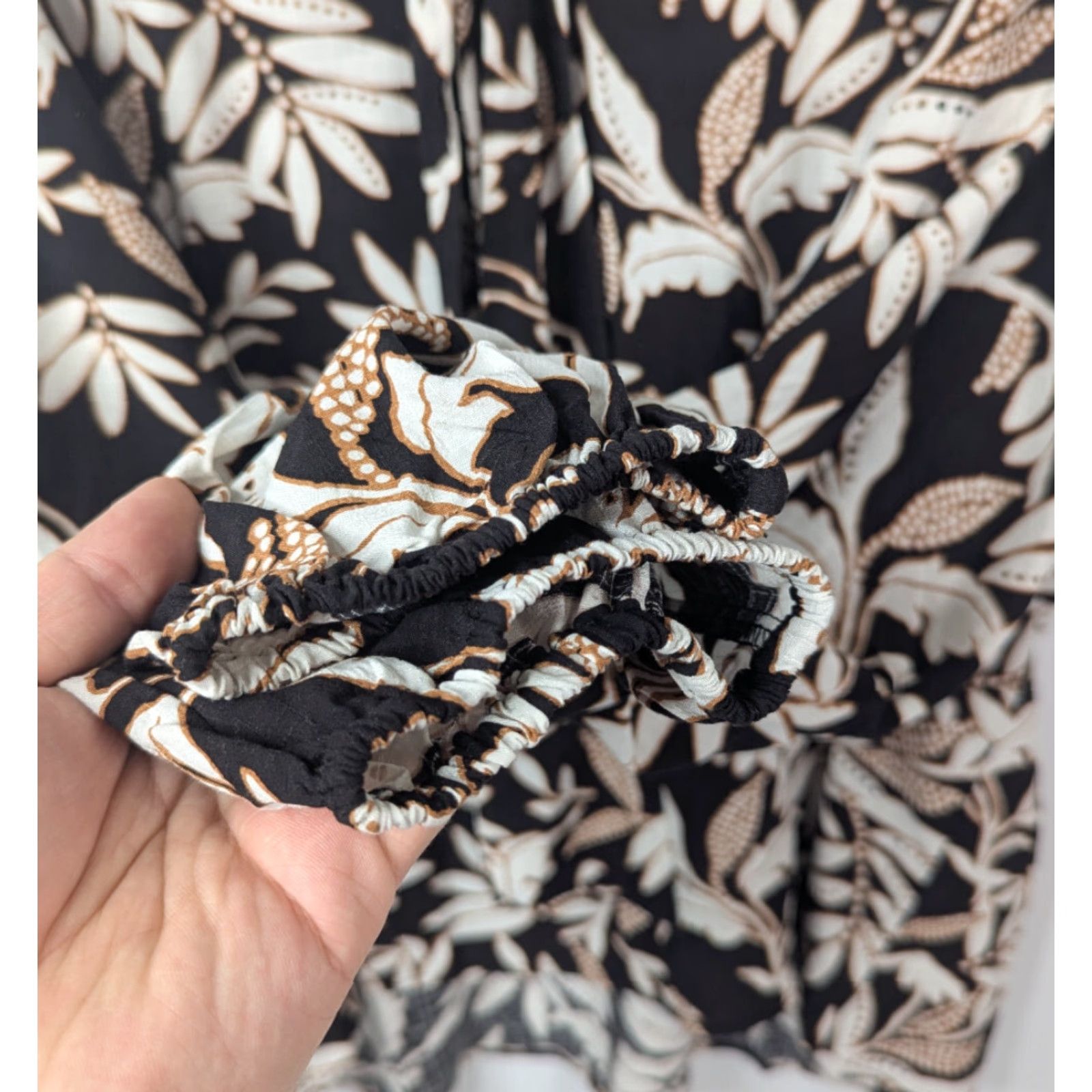 Vintage Lane Bryant Blouse Botanical Cream & Tan Leaves V-neck Tie-Neck Popover Size 16 Size XXL / US 16-18 / IT 52-54 - 3 Thumbnail