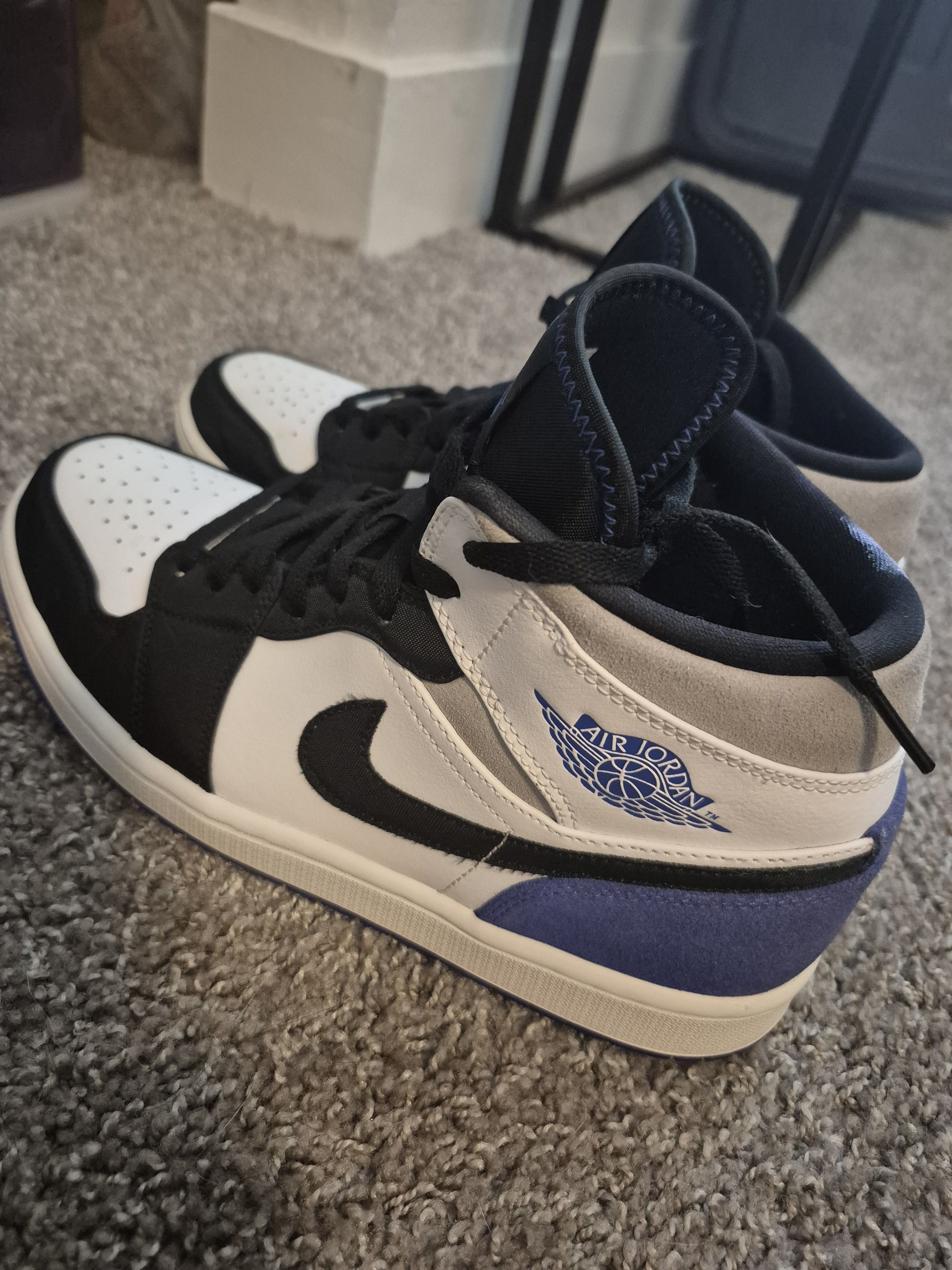 Nike Jordan 1 Mid SE Royal Black Size US 9.5 / EU 42-43 - 1 Thumbnail