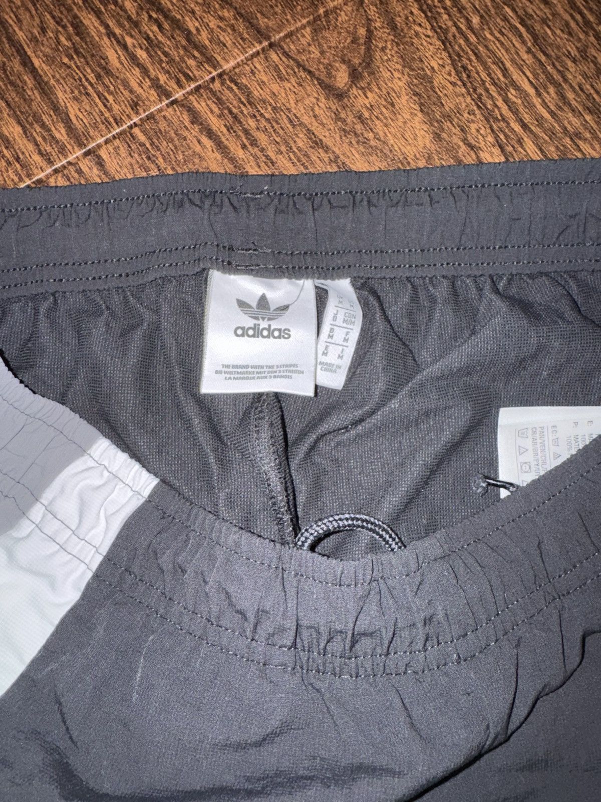 Adidas adidas Men's Nylon Track Pants Windbreaker, Size Medium Size US 32 / EU 48 - 6 Thumbnail