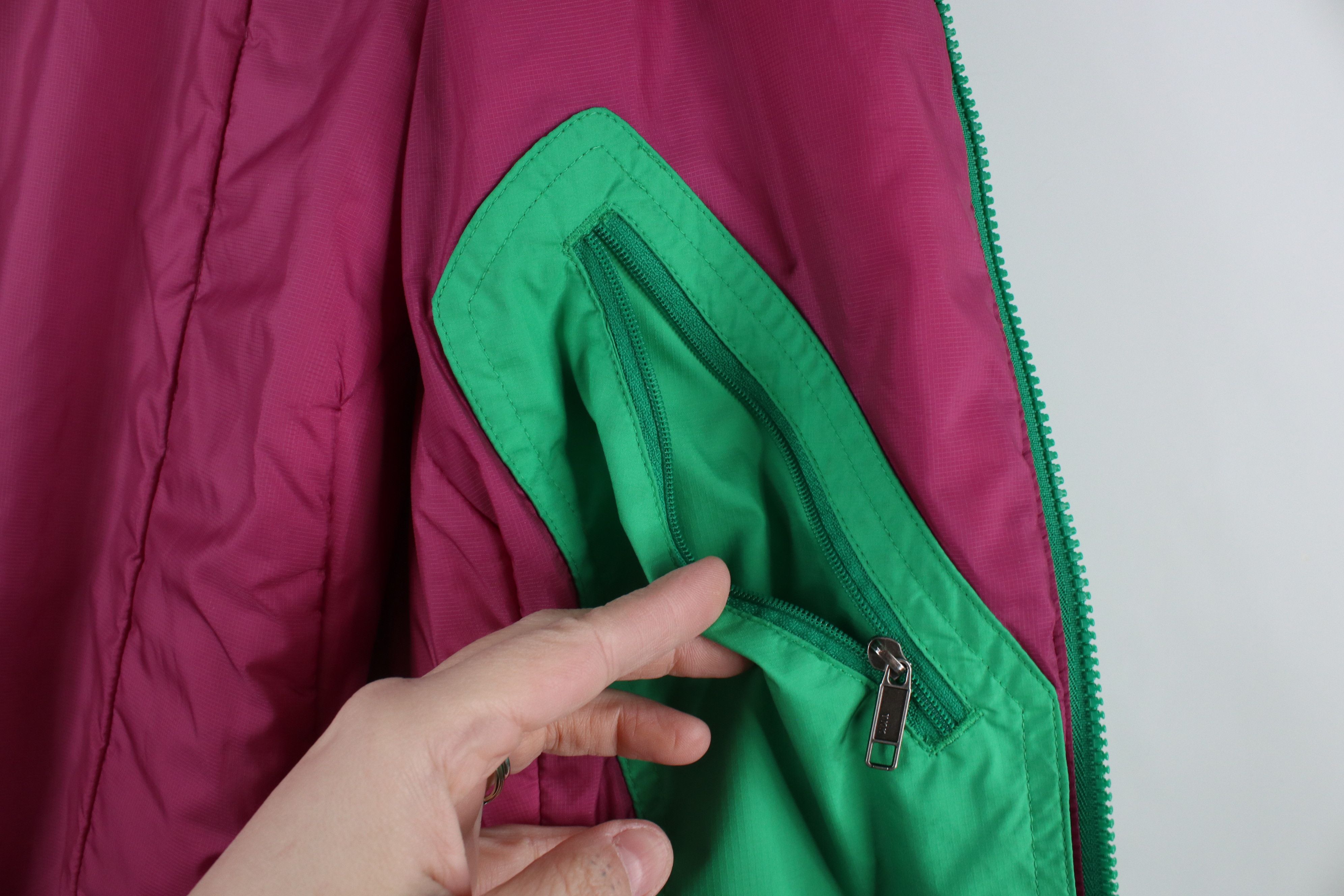 Patagonia × Vintage Vintage Y2K Patagonia Spell Out Micro Puff Puffer Jacket Size XL / US 12-14 / IT 48-50 - 13 Thumbnail