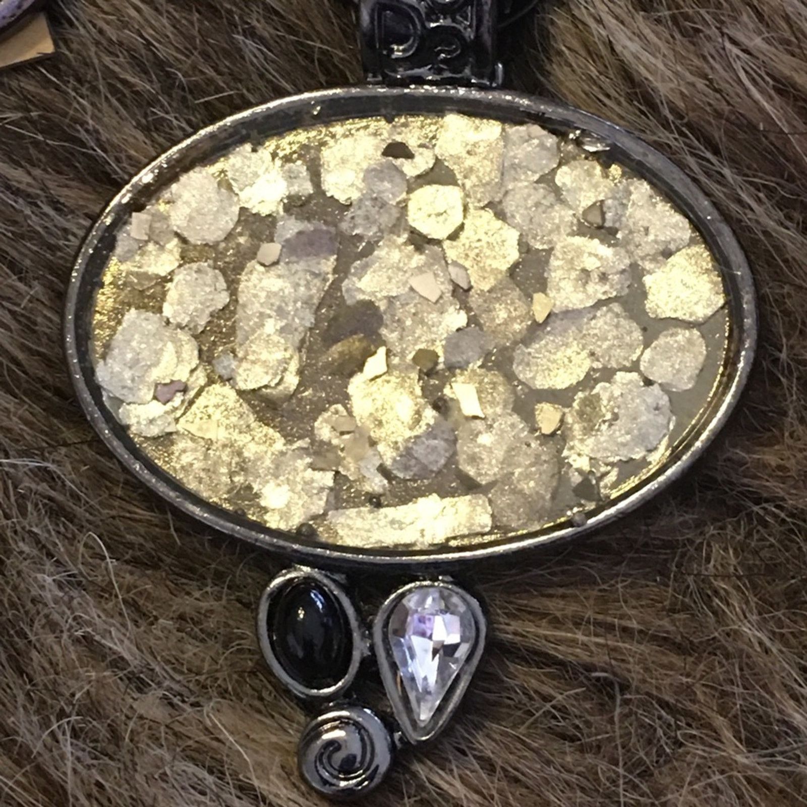 Kenneth Cole Kenneth Cole gold leaf under resin medallion set Size ONE SIZE - 6 Thumbnail