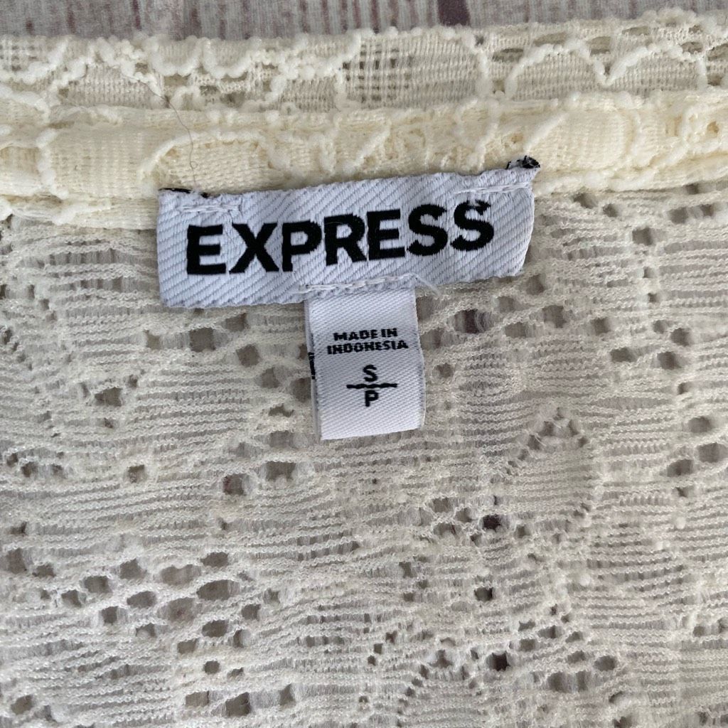 Express Express women S scoopneck long sleeve lace fitted blouse bla Size S / US 4 / IT 40 - 6 Thumbnail