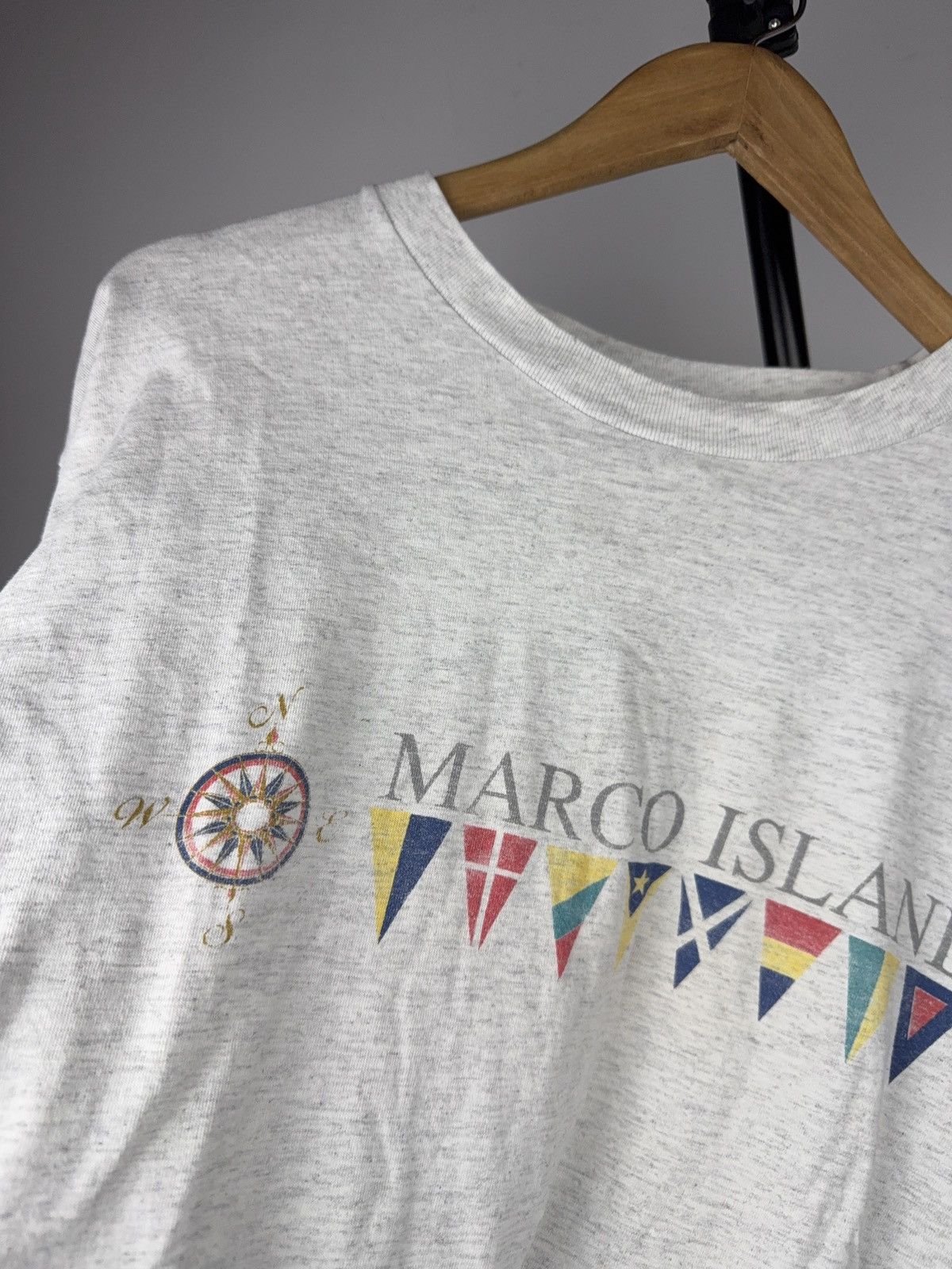 Vintage USA 90s Retro Vintage Marco Island Nautical Flags T-Shirt Size US L / EU 52-54 / 3 - 4 Thumbnail