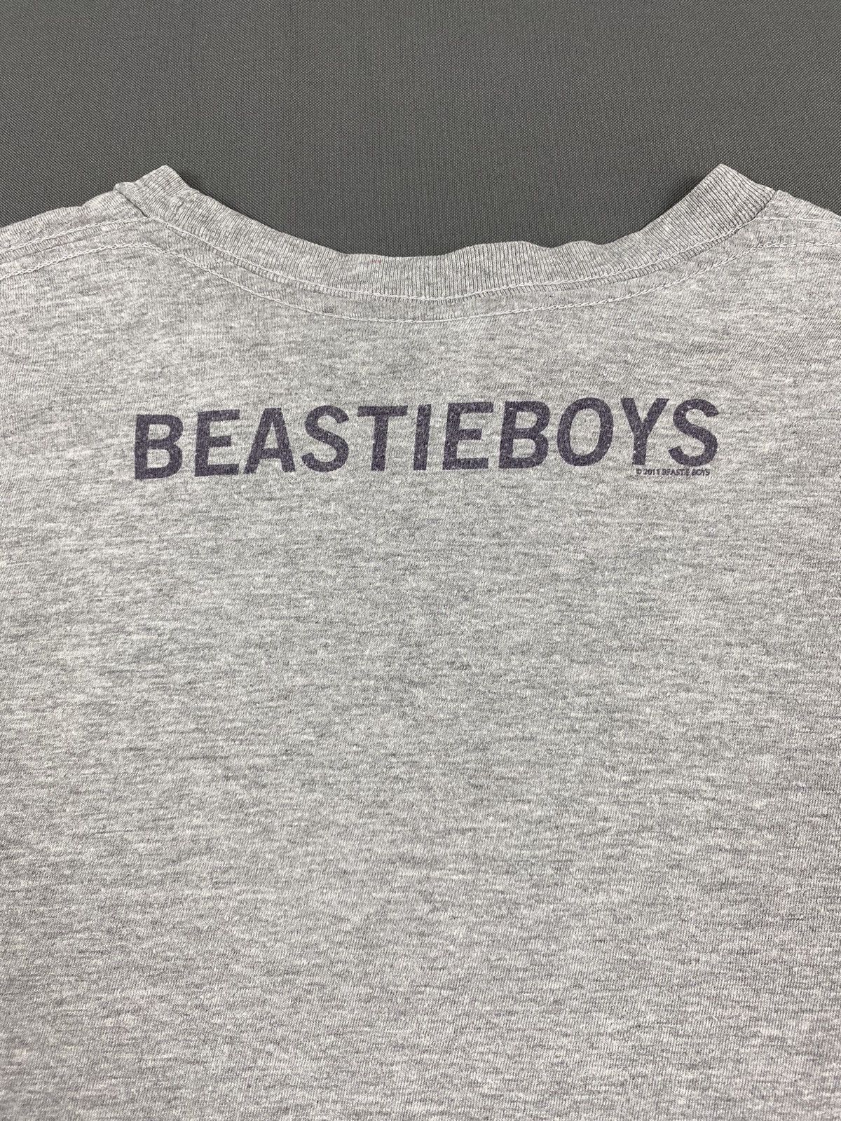 Band Tees 2011 Beastie Boys The Therapist Graphic Tee Size US M / EU 48-50 / 2 - 8 Thumbnail