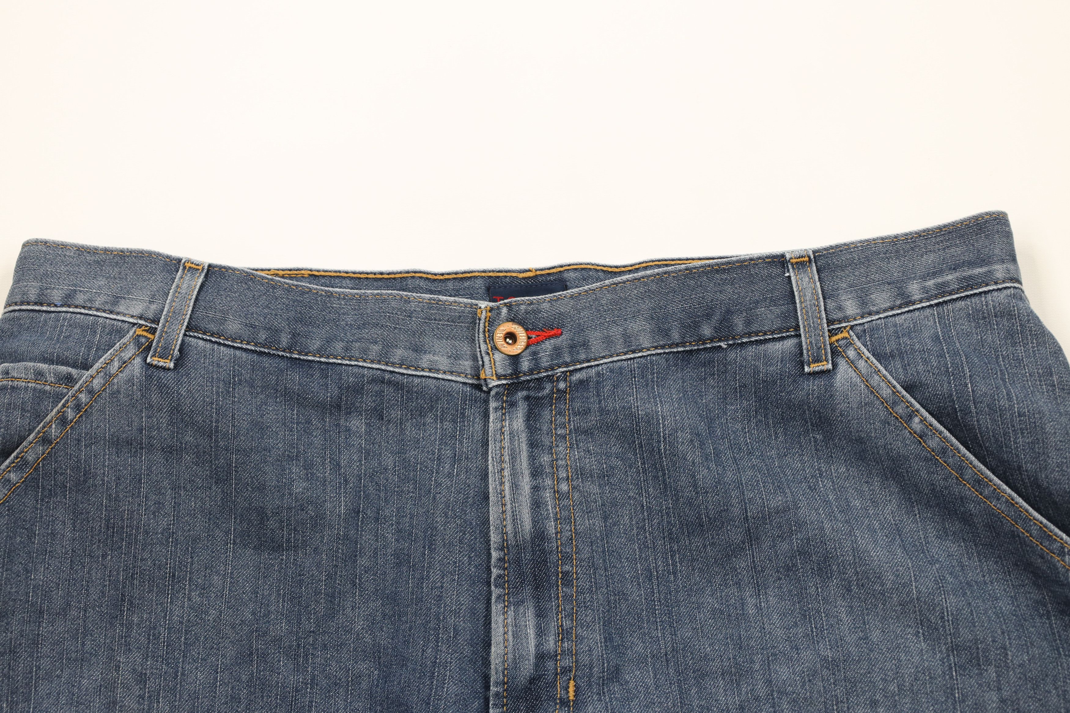Tommy Hilfiger × Vintage Vintage Y2K 2001 Tommy Hilfiger Baggy Fit Denim Jean Shorts Size US 38 / EU 54 - 2 Thumbnail