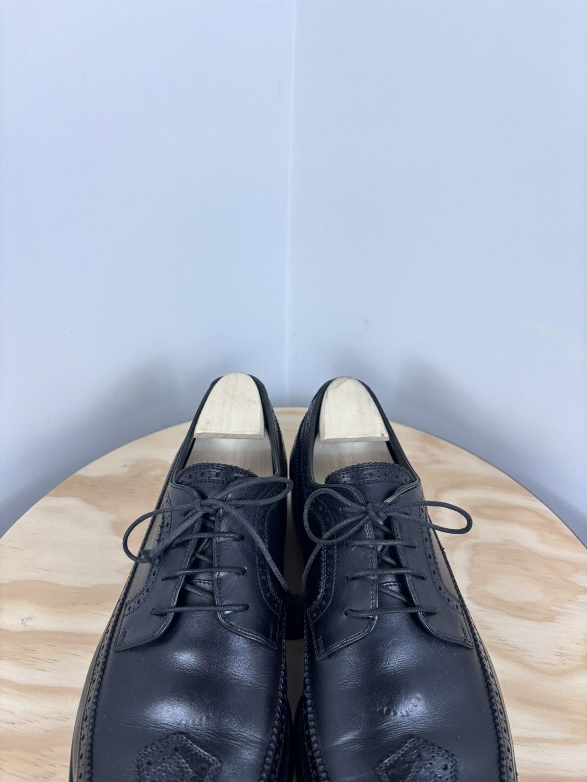 Louis Vuitton Louis Vuitton Men’s Black Leather Wingtip Derby Brogue Shoes Size US 10 / EU 43 - 5 Thumbnail