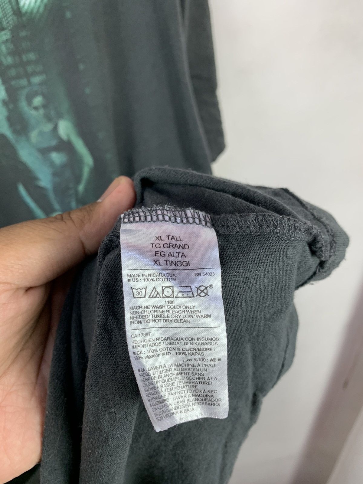 Vintage Steals! The Matrix Y2K Movie Tee by Old Navy Size US XL / EU 56 / 4 - 8 Thumbnail