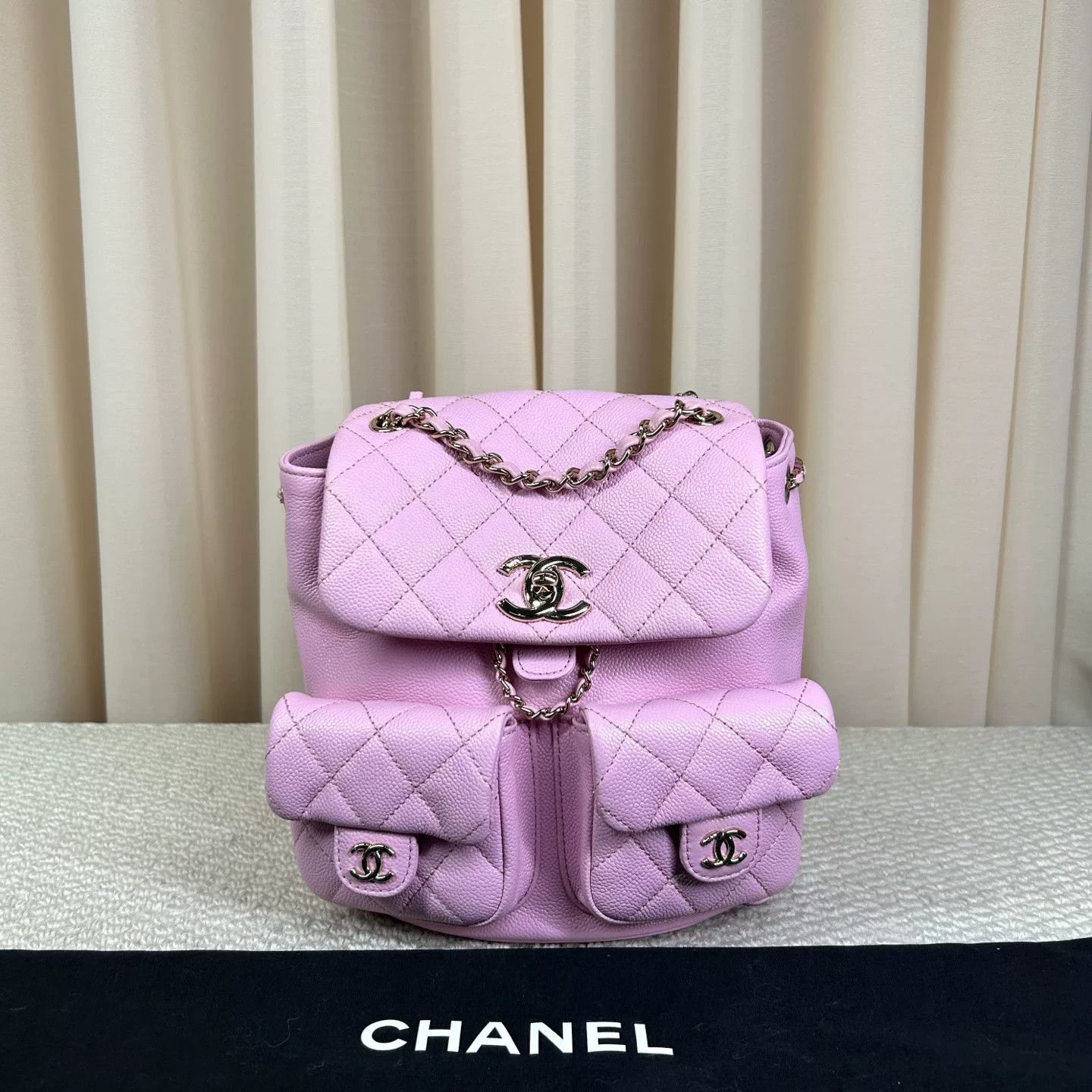 Chanel Pre-loved Bag Very good condition Size ONE SIZE - 1 Thumbnail