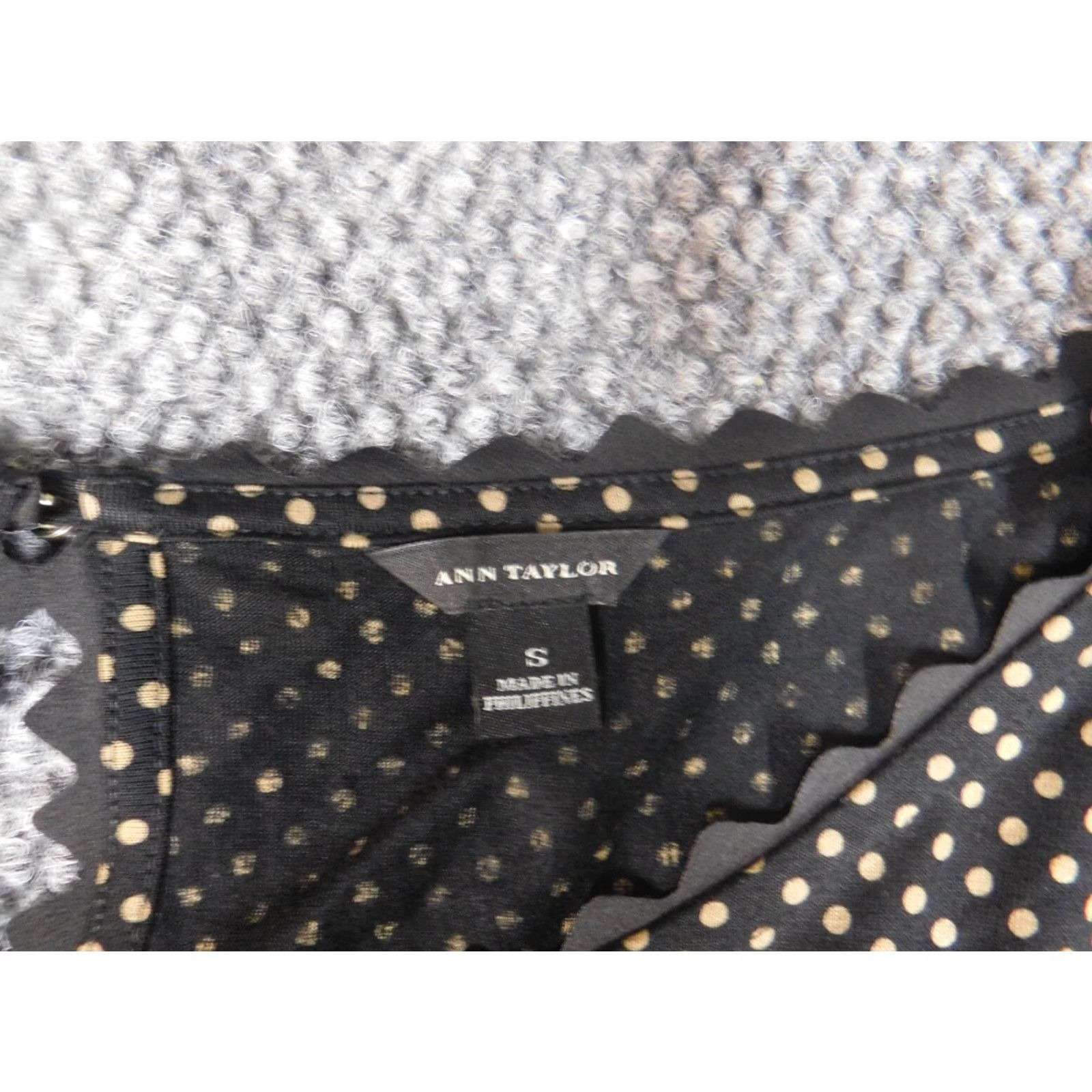 Ann Taylor Ann Taylor Womens Blouse S Black Polka Dot Round Neck Pullover Casual Shirt Shirt Womens Size S / US 4 / IT 40 - 7 Thumbnail