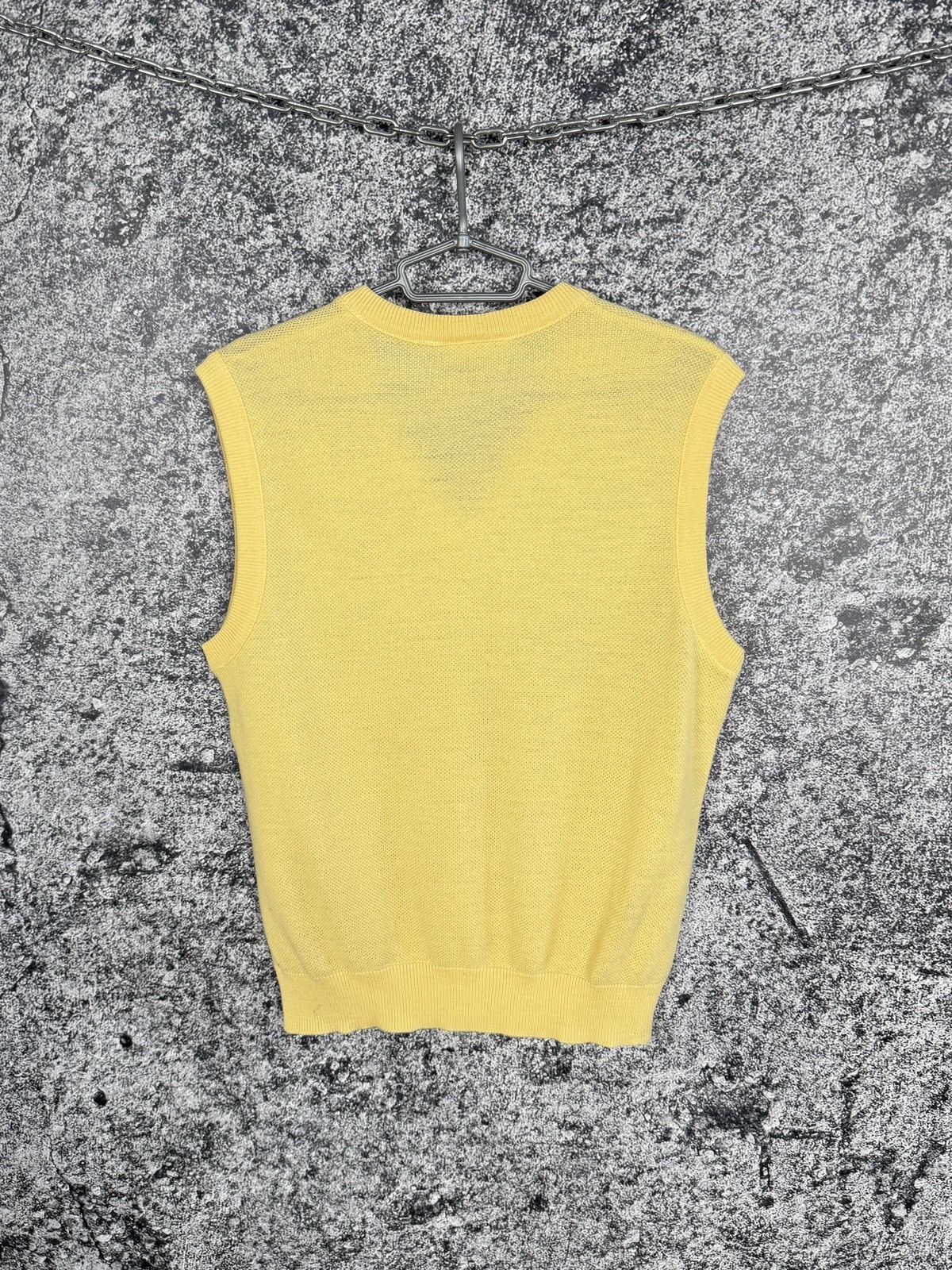 Lacoste Men’s Chemise Lacoste Vintage Vest Sleeveless Sweater Size 4 Size US M / EU 48-50 / 2 - 9 Thumbnail