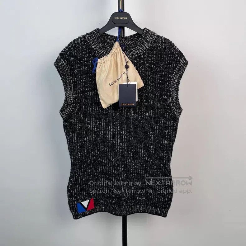 Louis Vuitton Louis Vuitton Wool Show Vest Size XS / US 0-2 / IT 36-38 - 1 Thumbnail