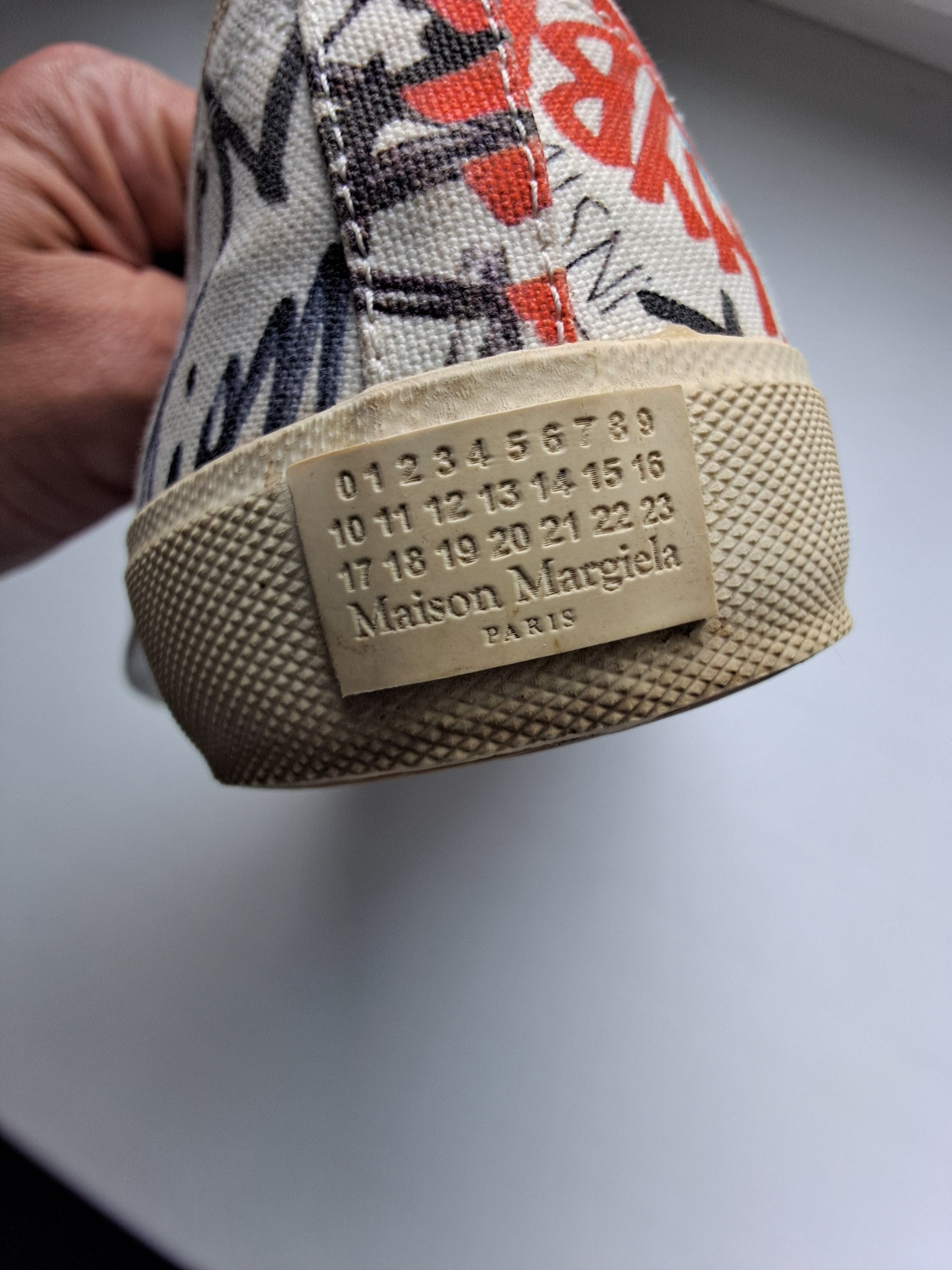 Maison Margiela Maison MargielaLow Top Sneakers«Graffiti Print»Rare Archives Size US 9 / EU 42 - 10 Thumbnail