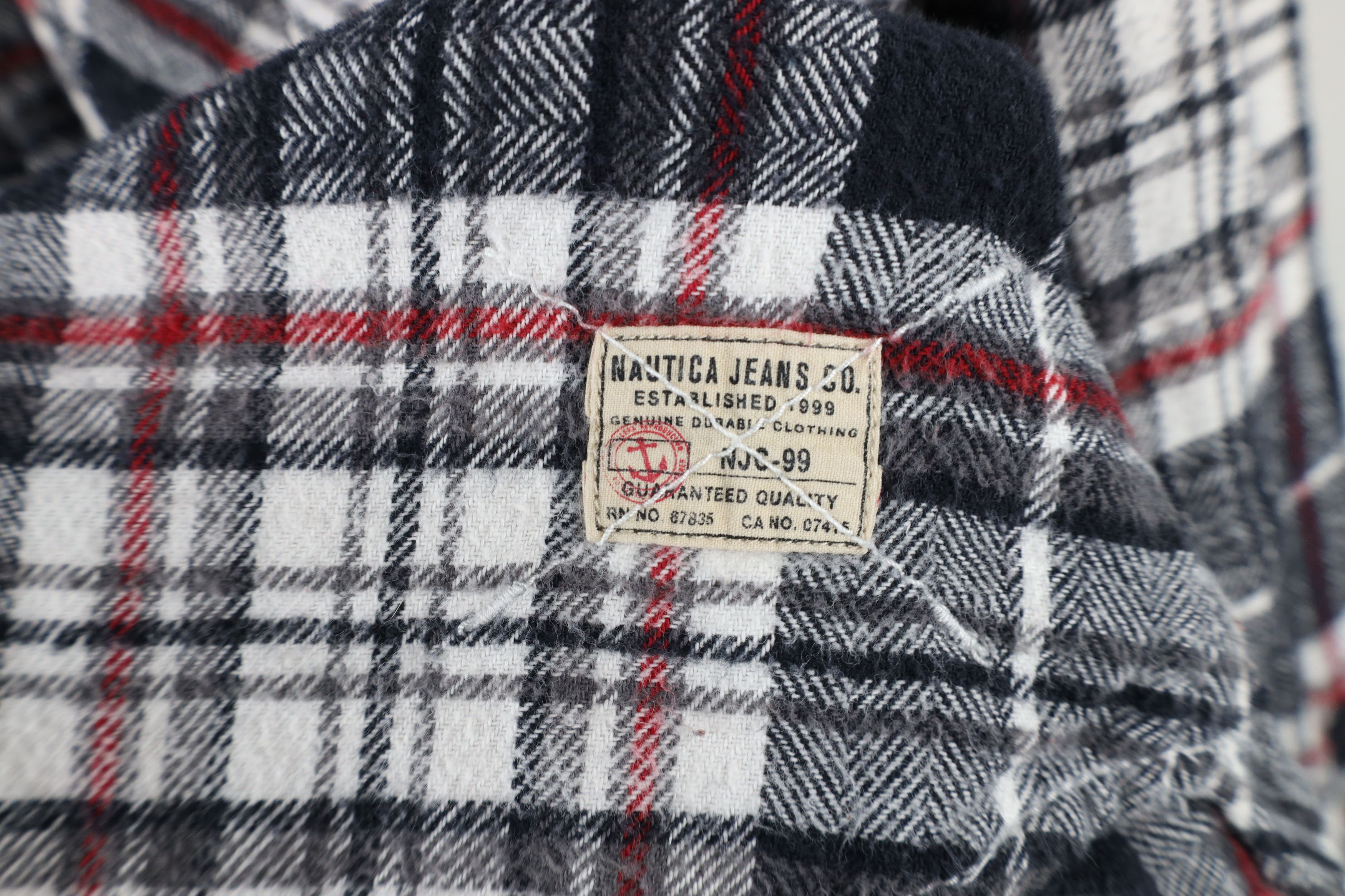 Nautica × Vintage Vintage 90s Nautica CPO Naval Flannel Button Shirt Plaid Size US XL / EU 56 / 4 - 4 Thumbnail