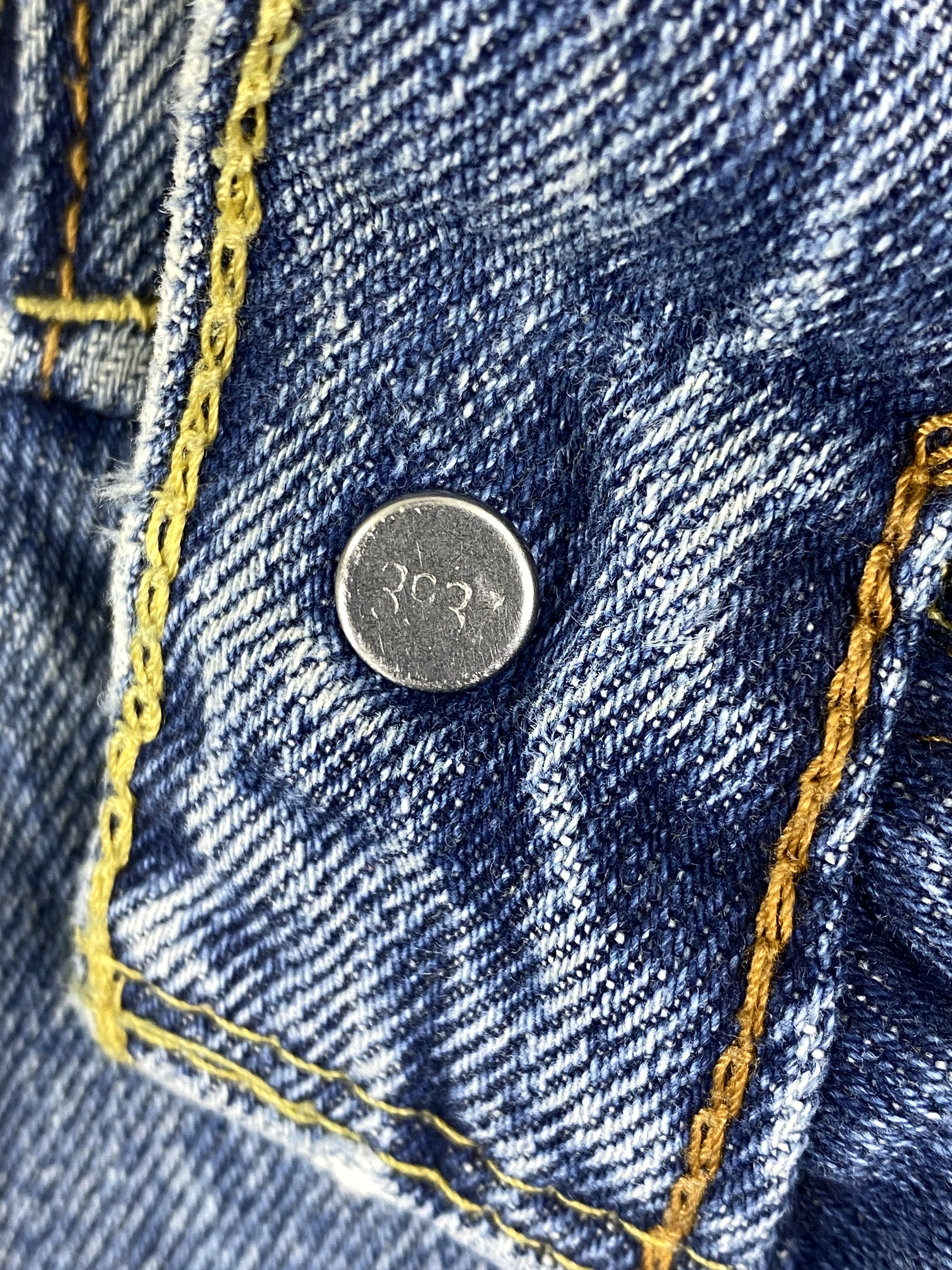 Levi's Dirty Blue Vintage Levi's 550 Jeans 35x34 Denim -JN1734 Size US 35 - 7 Thumbnail