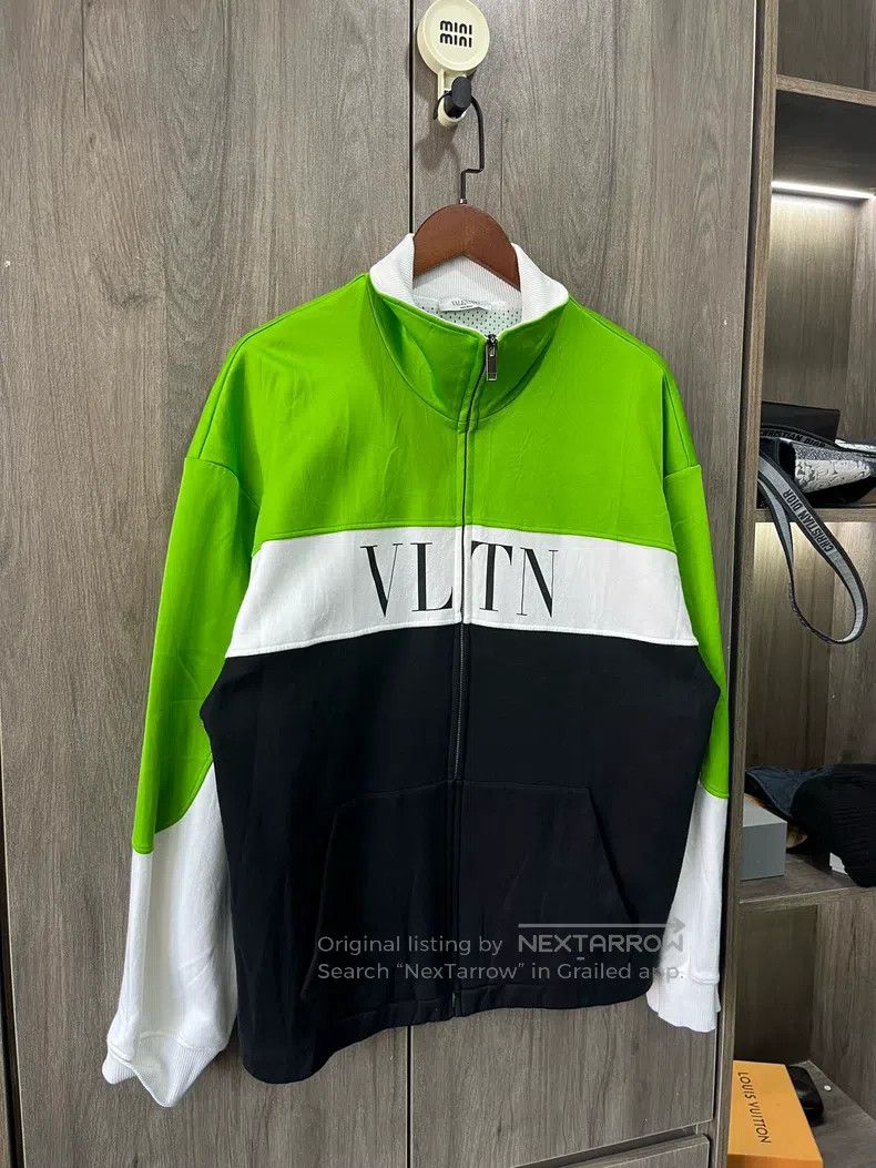 Valentino Valentino Color-blocking logo printed jacket Size US XL / EU 56 / 4 - 9 Thumbnail
