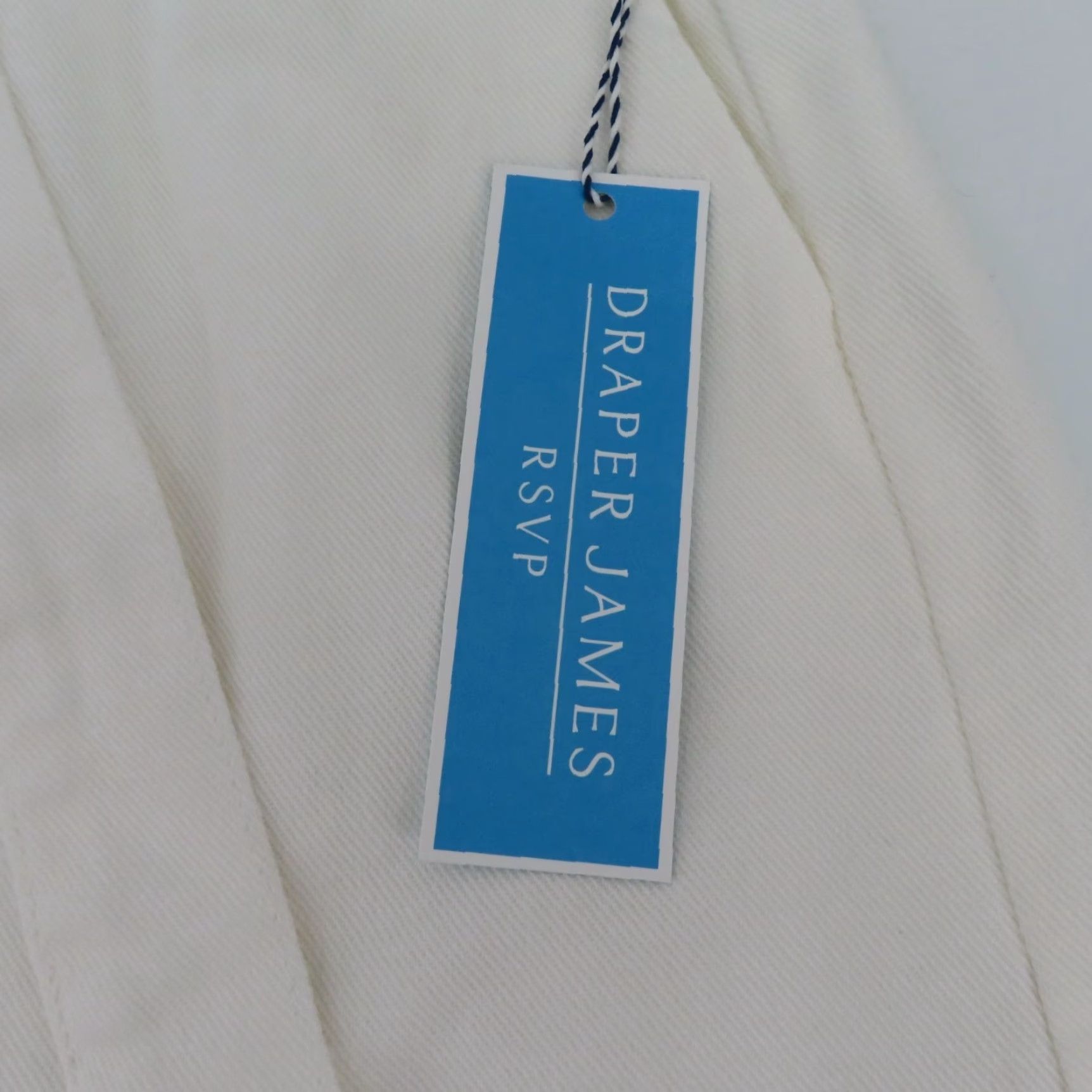 Vintage Draper James Womens Paperbag Shorts Cotton Blend White Denim ShortS Waist Tie NEW Size 28" / US 6 / IT 42 - 4 Thumbnail