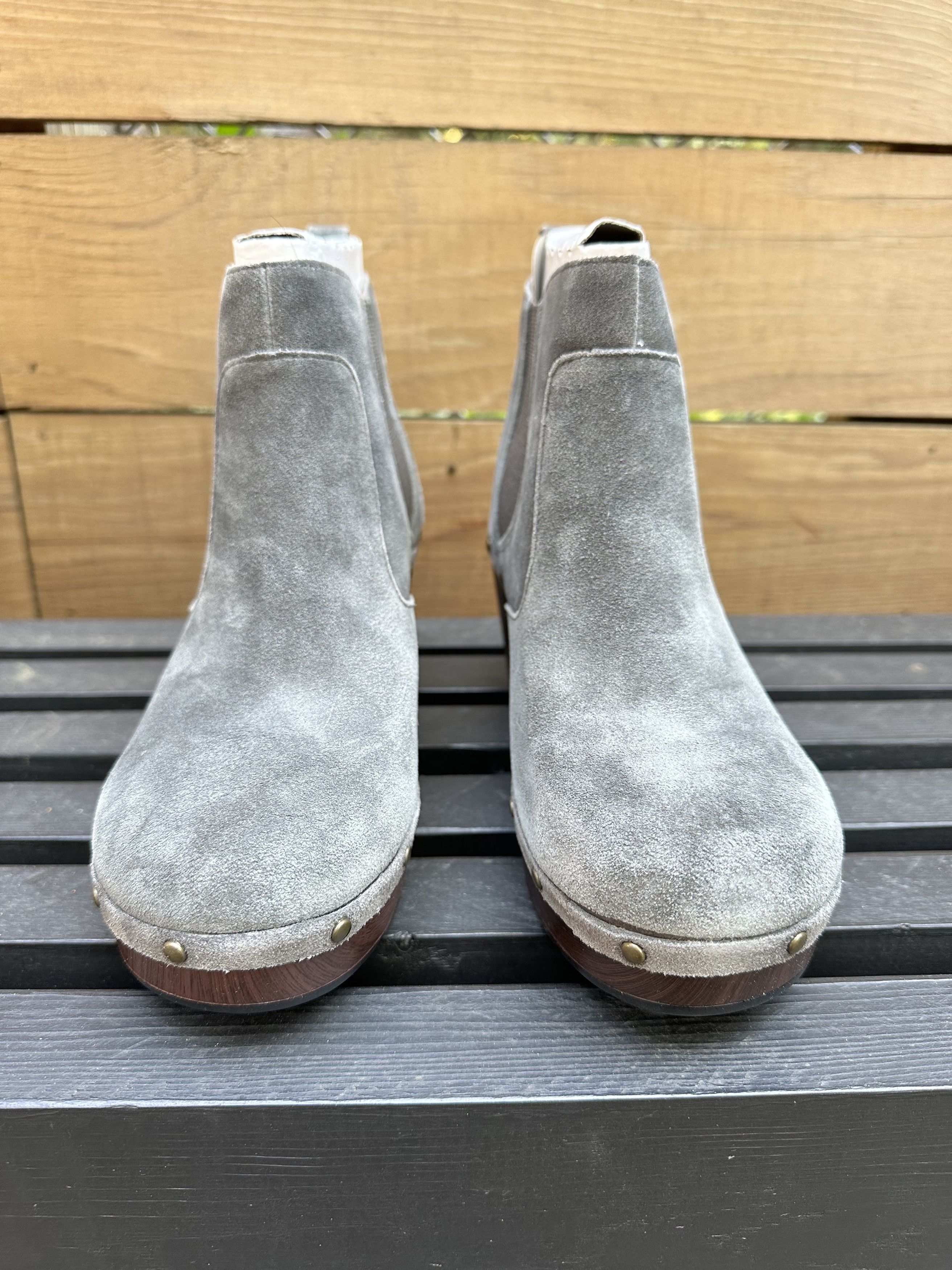 Clarks Clarks Soft Suede Slip-On Boots Size US 8.5 / IT 38.5 - 3 Thumbnail