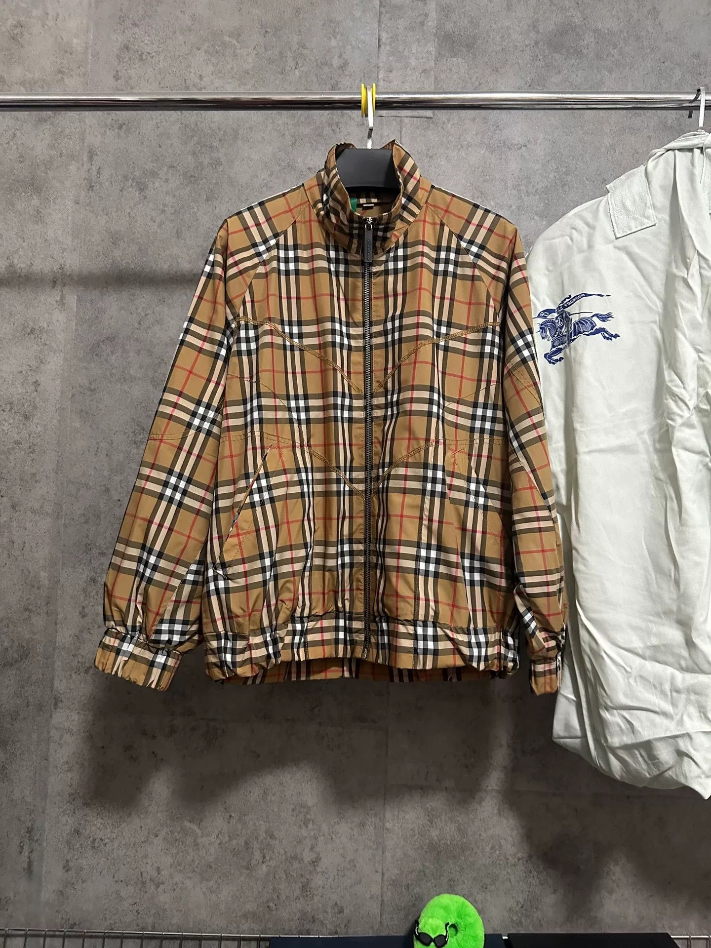 Burberry Burberry Classic Check Zip Jacket Size US M / EU 48-50 / 2 - 1 Thumbnail