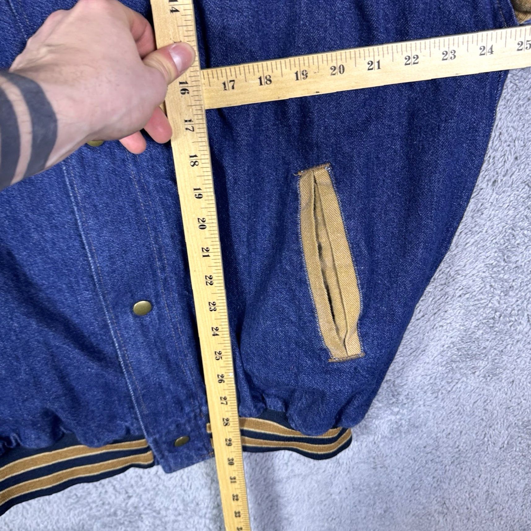 Holloway Vintage Holloway Varsity Jacket Mens XL Denim Bomber Canvas Sleeves USA Made 90s Size US XL / EU 56 / 4 - 7 Thumbnail