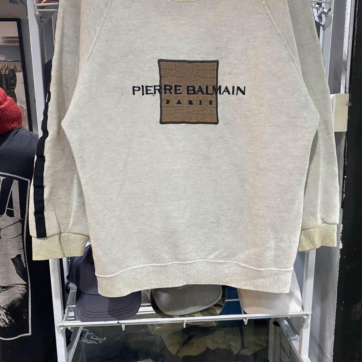 Balmain × Pierre Balmain Pierre Balmain Sweatshirt Logo Embroidered White Size US M / EU 48-50 / 2 - 4 Thumbnail
