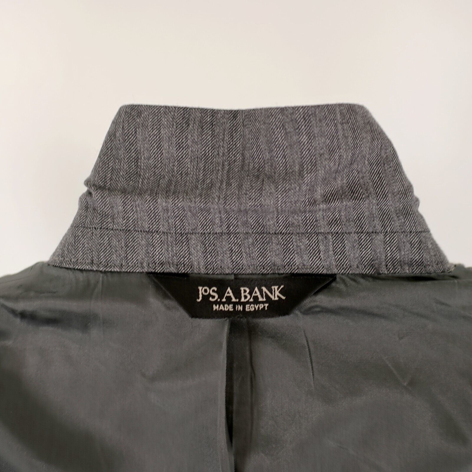 Jos. A. Bank Jos A Bank Signature Wool Gray Herringbone 2 Button Blazer / Size 38R - 13 Thumbnail