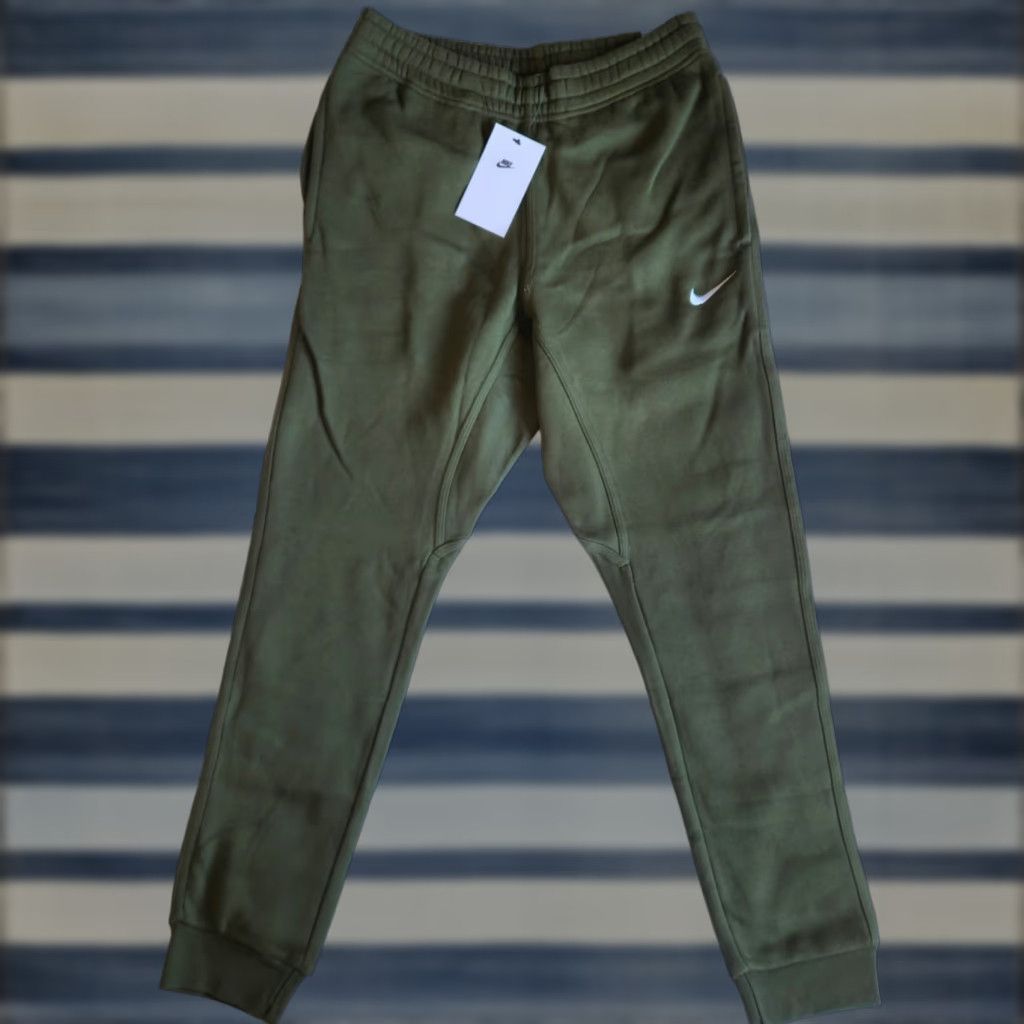 Nike Nike Sportswear Club Fleece Taper Leg Men's S Green Joggers Pants NWT 826431-327 Standard Fit Size US 29 - 1 Thumbnail