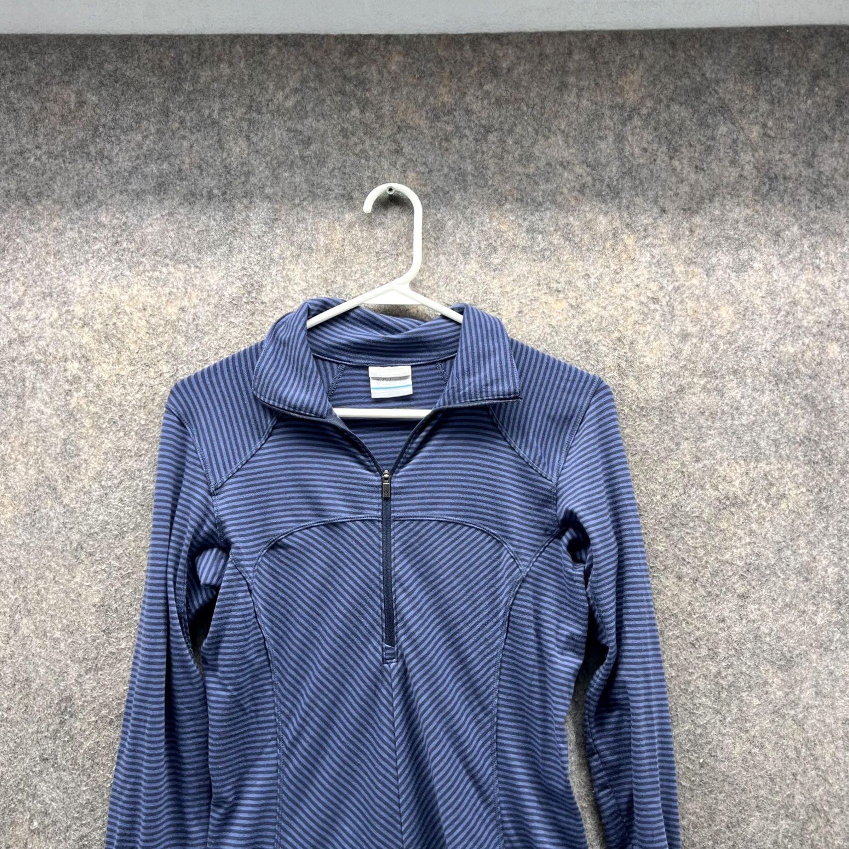 Vintage Columbia Shirt Womens XS Blue Sweatshirt Women Ladies Half Zip Omni Wick Pullover Size XS / US 0-2 / IT 36-38 - 2 Thumbnail