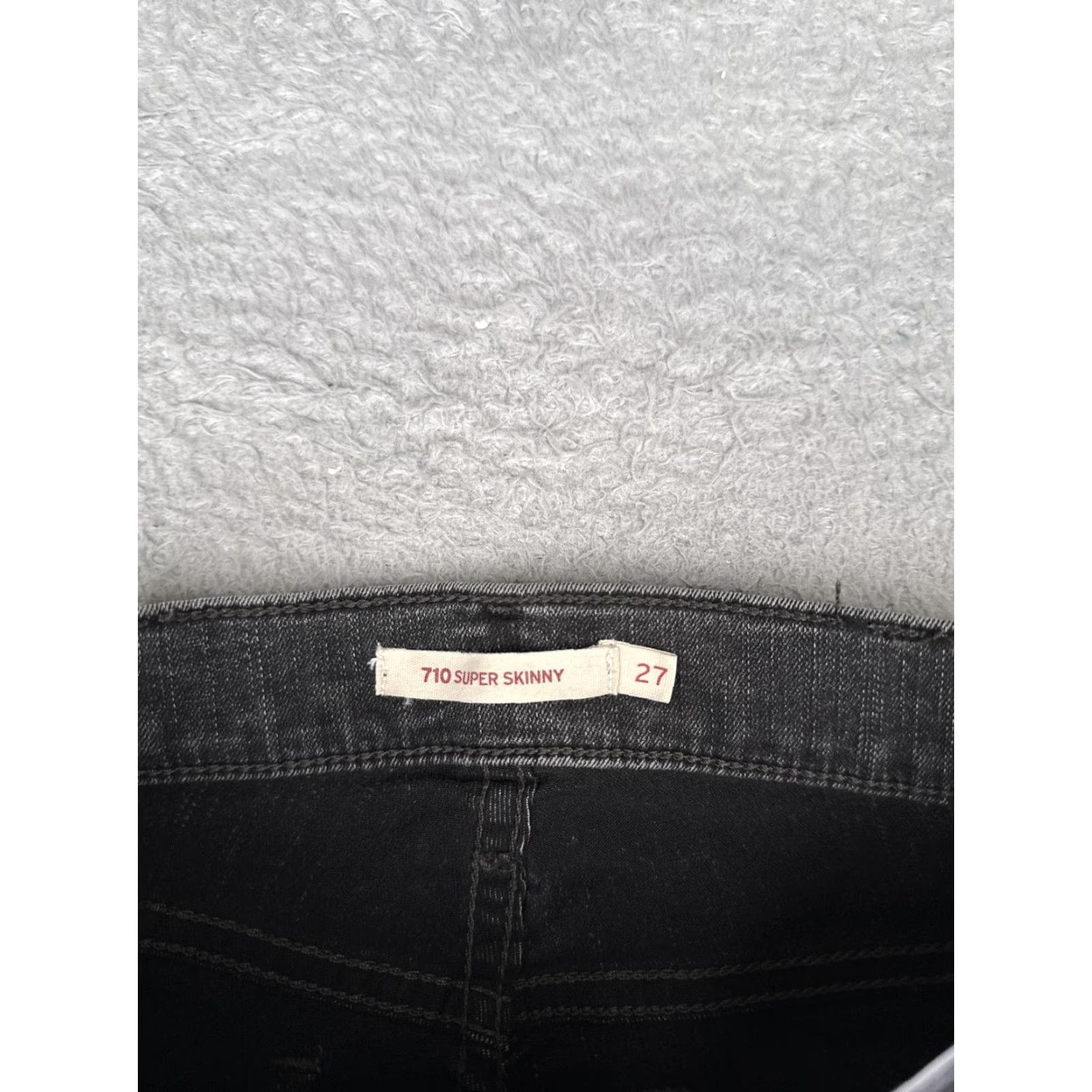 Levi's VINTAGE Levis Denim Shorts Womens 27x4 Black Gray 710 Super Skinny Cut-Off Fringed Pockets 5-Pocket Zip Retro Jeans Size 27" / US 4 / IT 40 - 7 Thumbnail