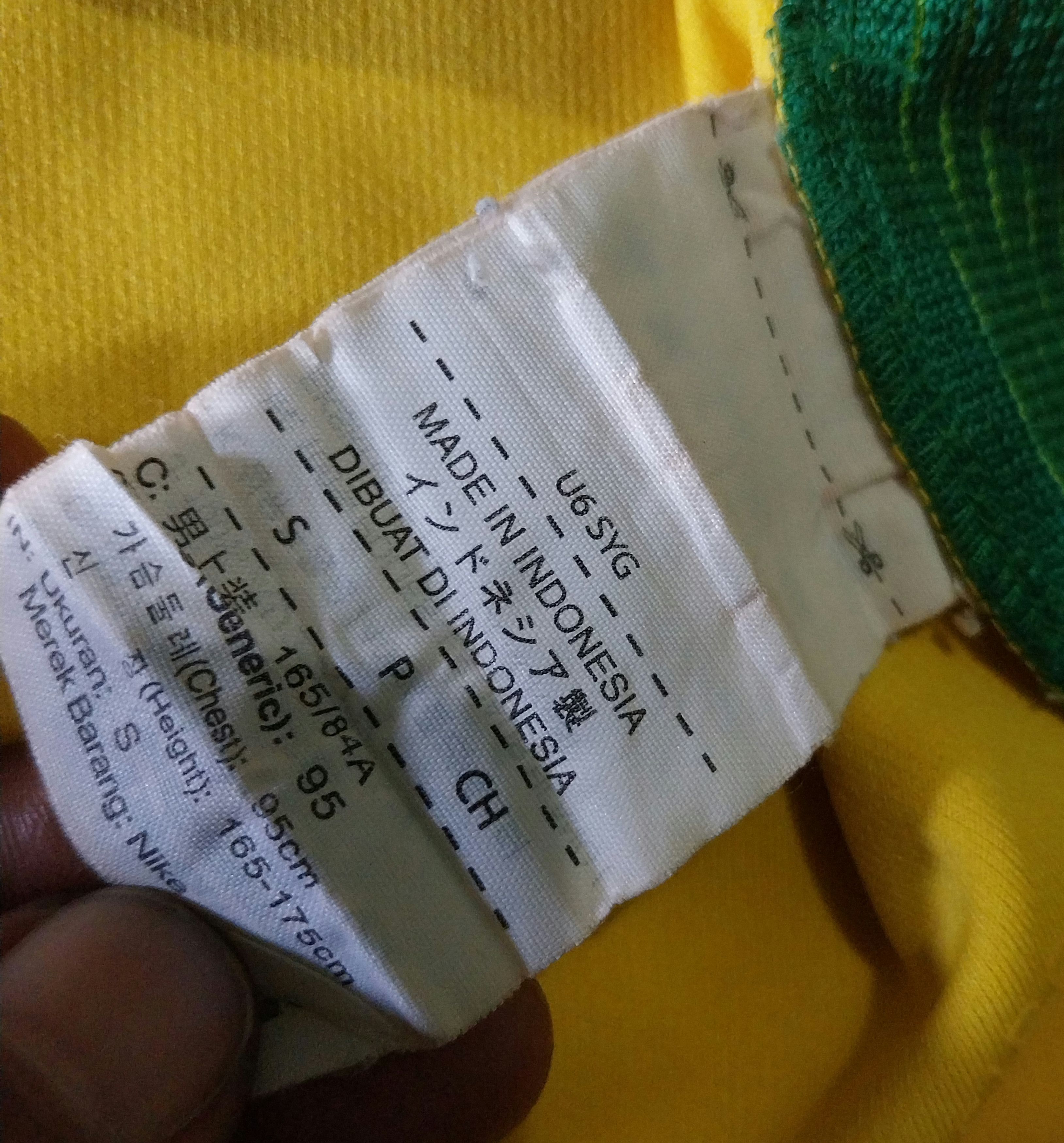 Nike Brazil home 2016 neymar jr jersey football Size US S / EU 44-46 / 1 - 7 Thumbnail