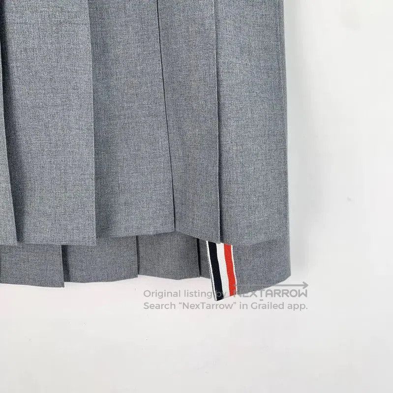 Thom Browne Thom Browne Gray Wool Women's Skirt . Size 27" / US 4 / IT 40 - 4 Thumbnail