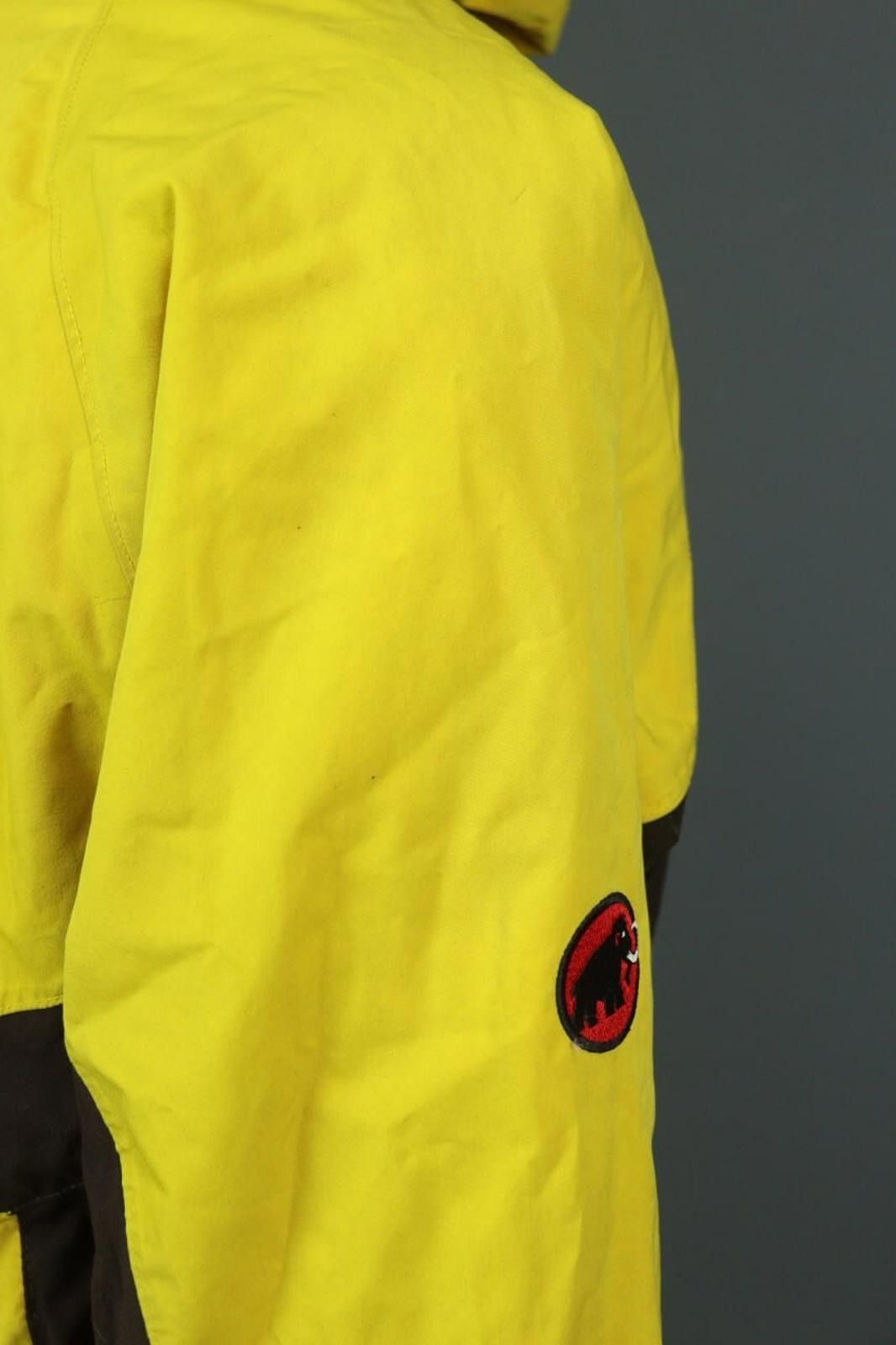 Mammut Mammut Vintage Yellow Gore-Tex Waterproof Windbreaker Jacket Size US M / EU 48-50 / 2 - 12 Thumbnail