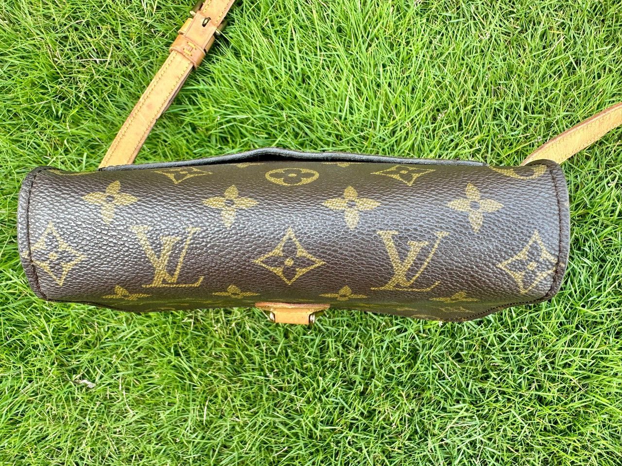 Louis Vuitton Authentic Louis Vuitton Monogram Canvas Saint Cloud PM Size ONE SIZE - 3 Thumbnail