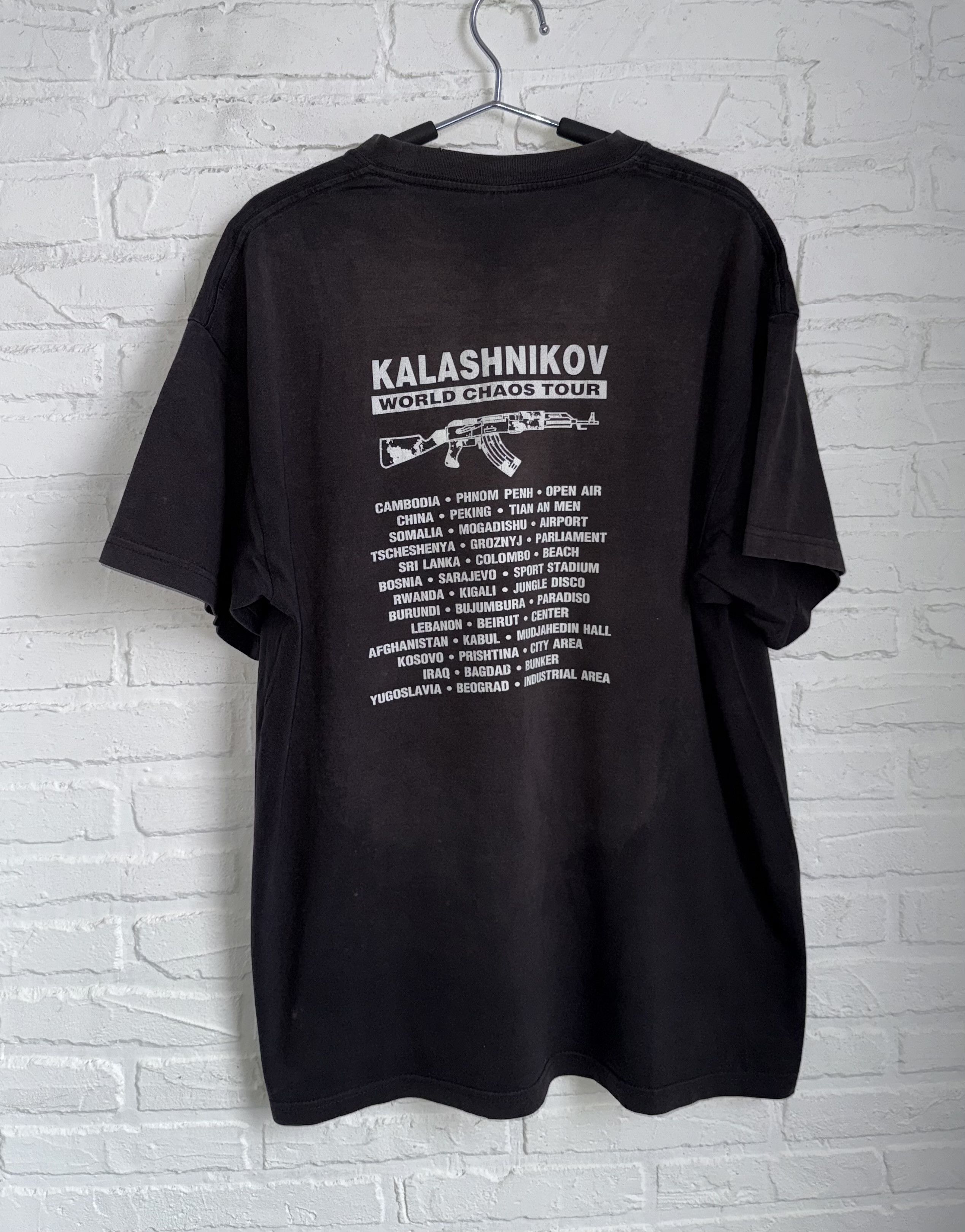 Band Tees Vintage Kalashnikov world chaos tour t-shirt Size US L / EU 52-54 / 3 - 2 Thumbnail