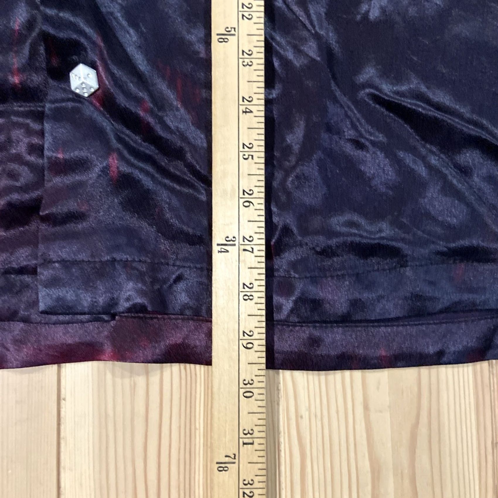 Vintage VINTAGE Johnny Suede Shirt 2XL Black Suede Embroidered Dice 90s Rockabilly Button-Up Short Sleeve Mens Size US XXL / EU 58 / 5 - 7 Thumbnail