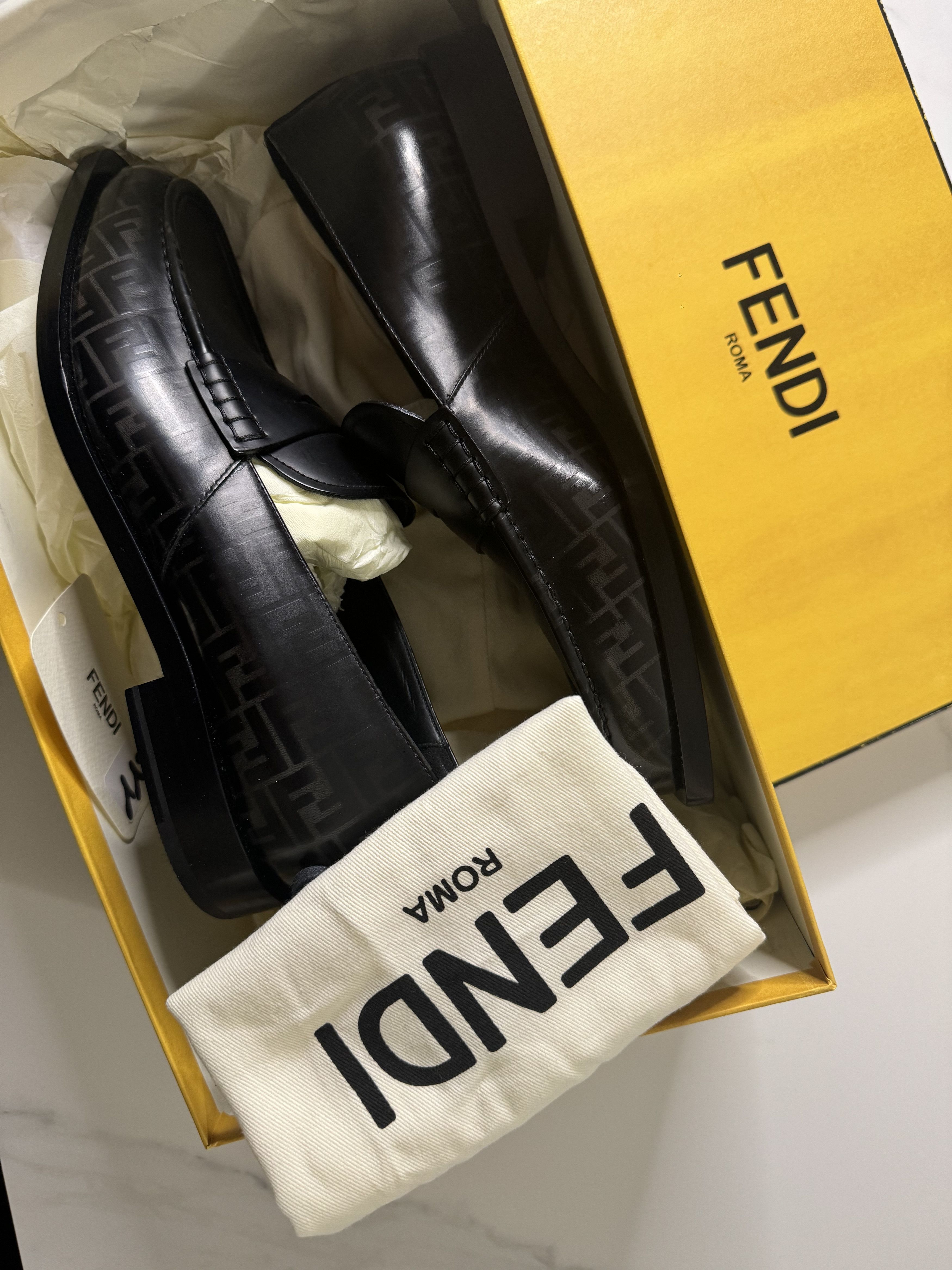 Fendi Fendi Leather Loafers in Black Size 40-41 100%Original Size US 7.5 / EU 40-41 - 10 Thumbnail