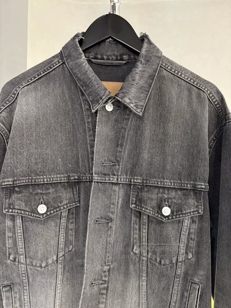 Balenciaga Balenciaga Back Logo Denim Jacket, Size 36 Size XS / US 0-2 / IT 36-38 - 4 Thumbnail