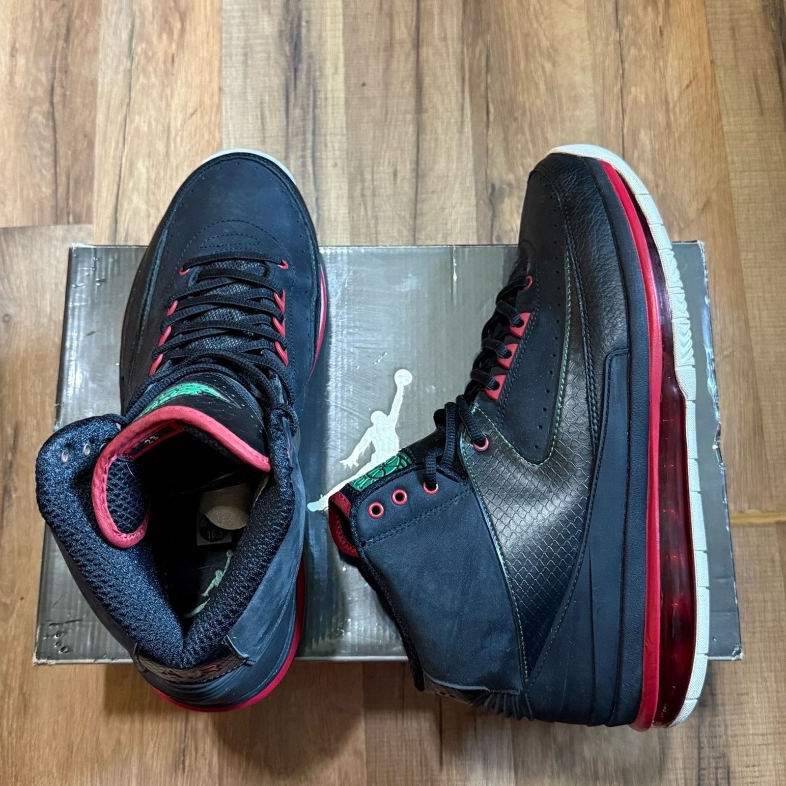 Jordan Brand 2011 Air Jordan 2.0 Black Classic Green Varsity Red Gucci Size US 10.5 / EU 43-44 - 6 Thumbnail
