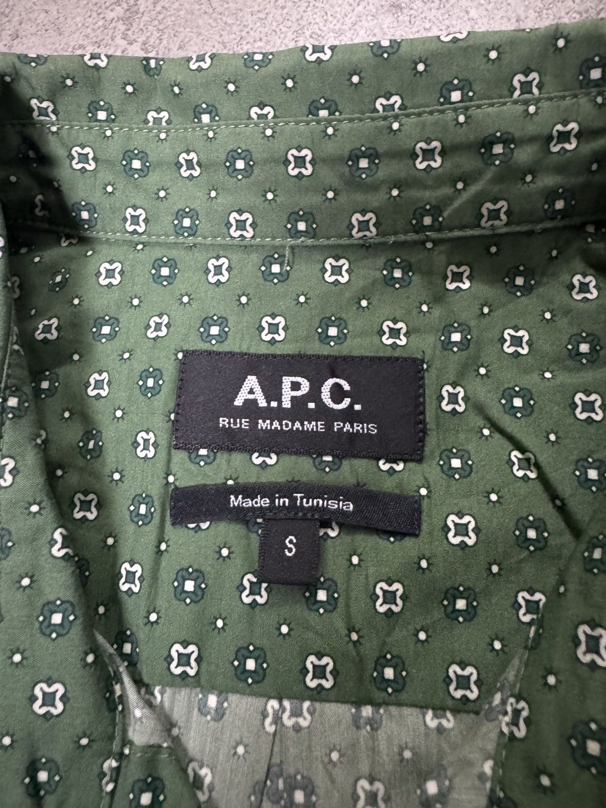 A.P.C. APC GREEN CUTTON SHORT SLEEVE GEOMETRIC PRINT T-SHIRT Size US S / EU 44-46 / 1 - 5 Thumbnail