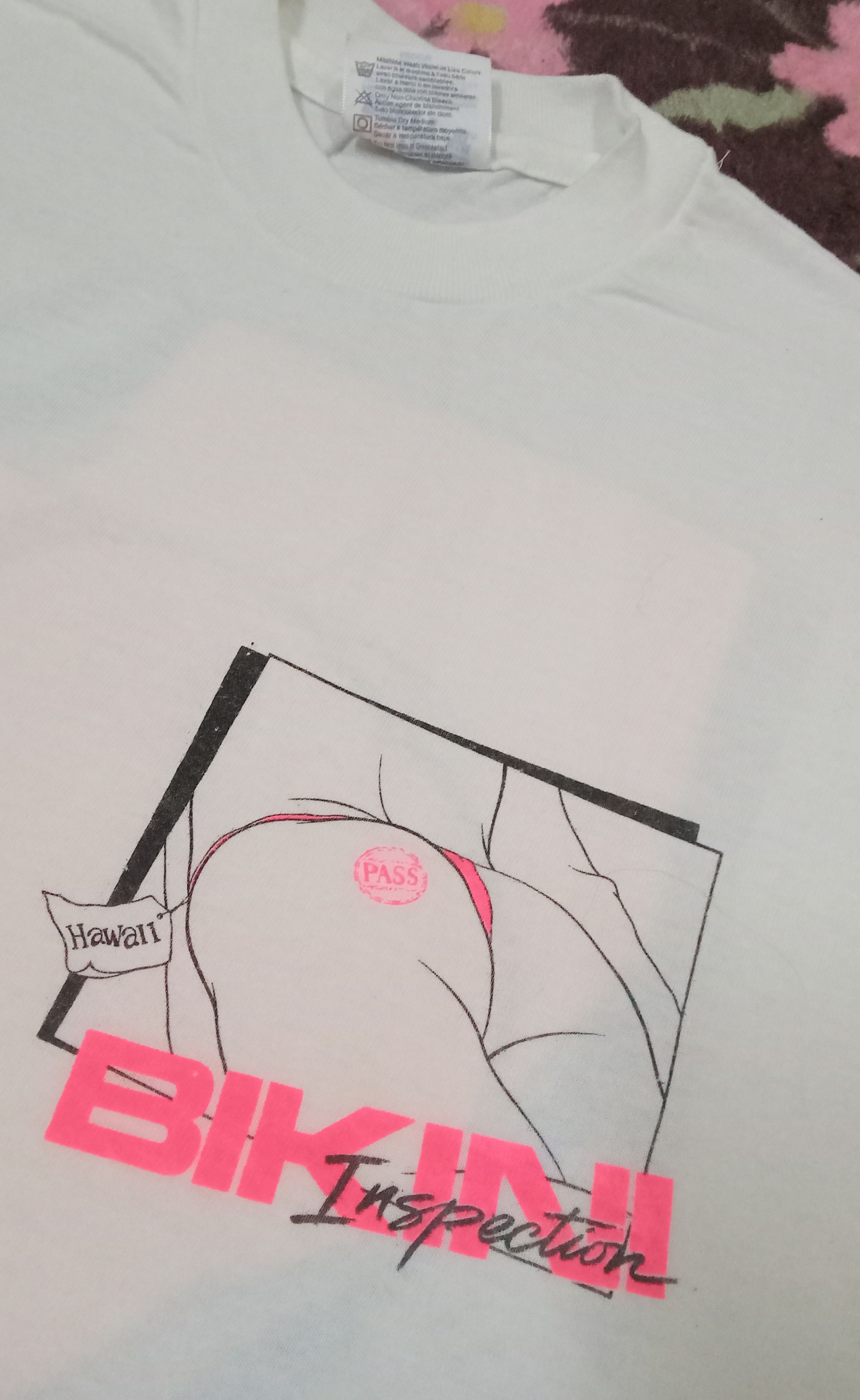 Hanes × Vintage Hawaii Bikini Inspection Vintage T Shirt Size US M / EU 48-50 / 2 - 7 Thumbnail