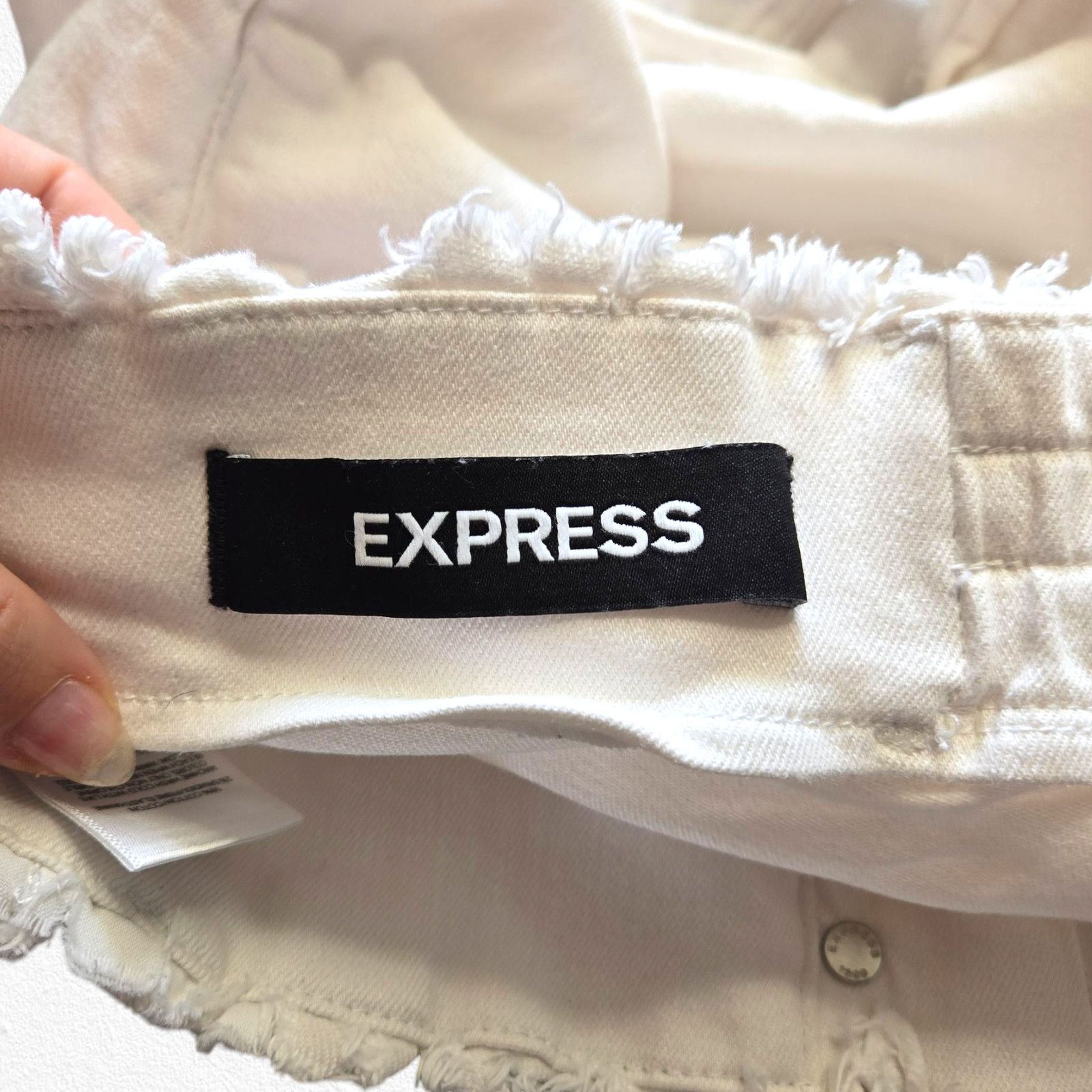Express Express White Paper Bag Cut Off Shorts Size 8 Size 30" / US 8 / IT 44 - 2 Thumbnail